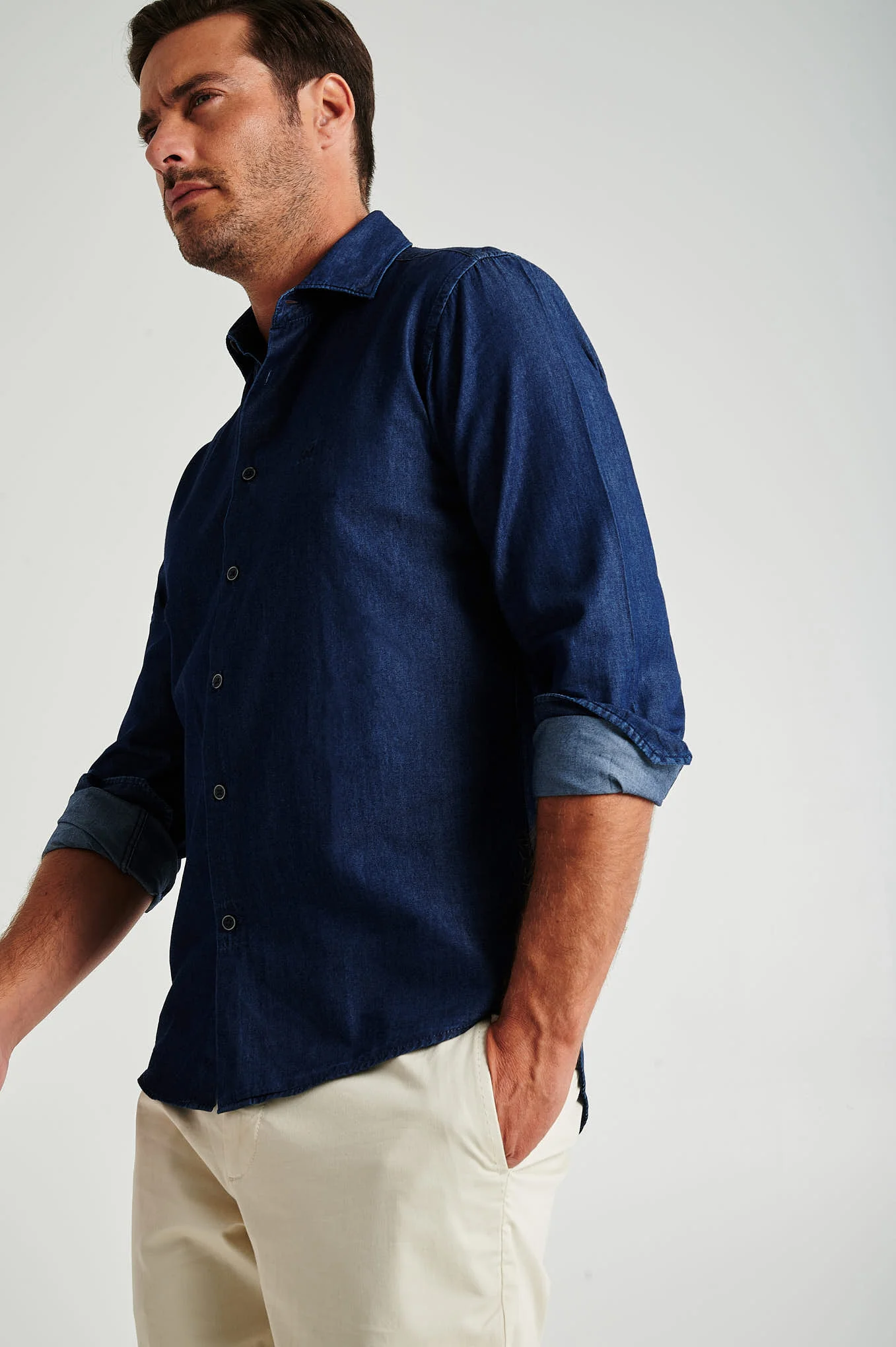 Slim fit Chambray Washed Shirt - Image 3