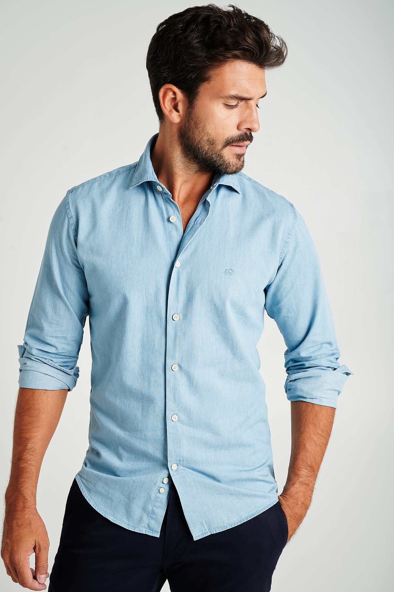 Slim fit Chambray Washed Shirt