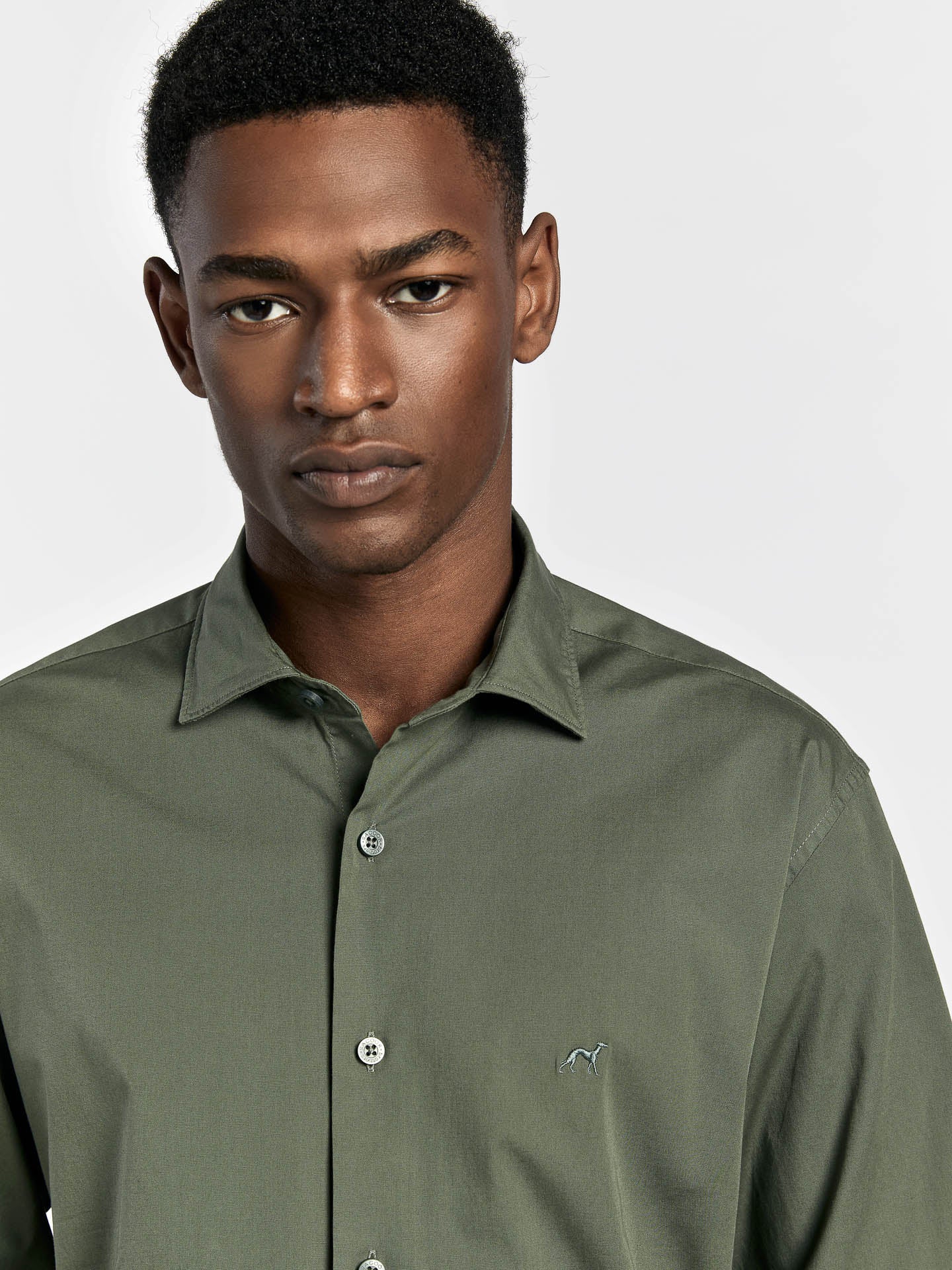 Slim fit comfort poplin garment dye shirt - Image 7
