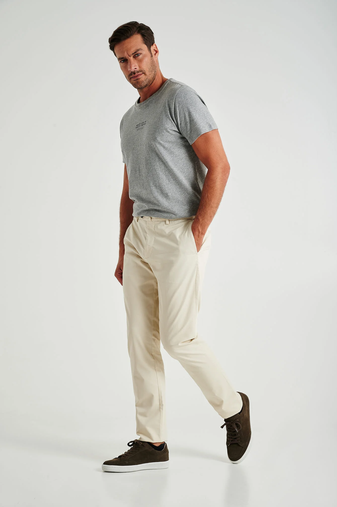 Slim fit comfort stretch basic chino - Image 25