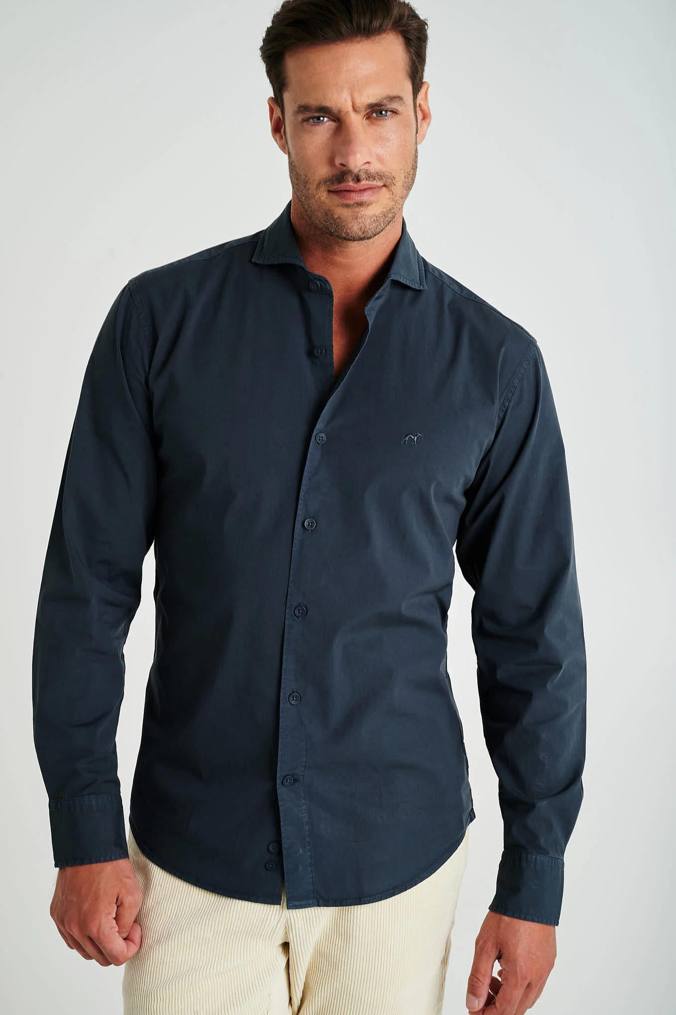 Slim fit corduroy chino - Image 25