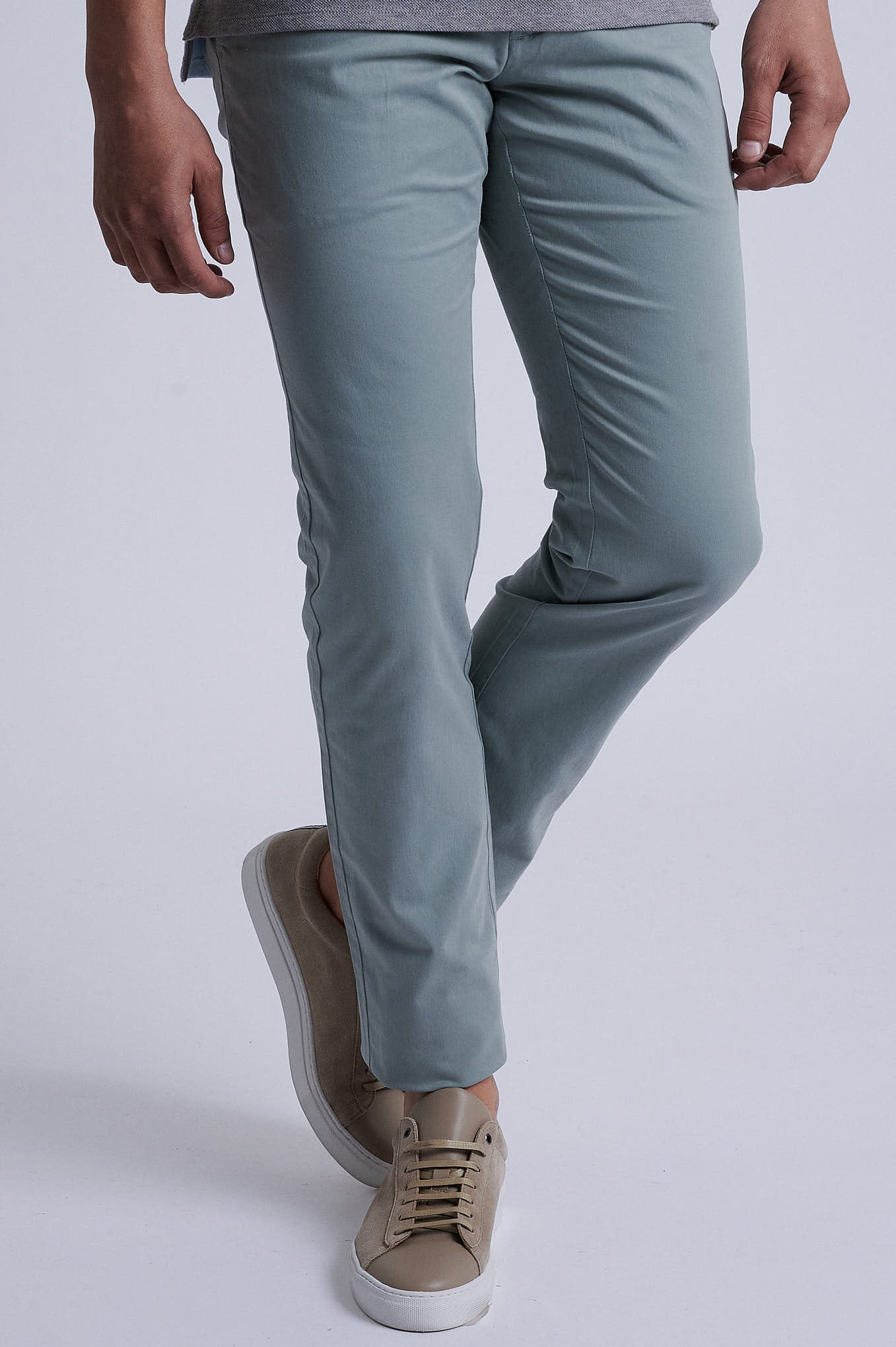 Slim fit garment dye chino in Cotton Elastane - Image 10