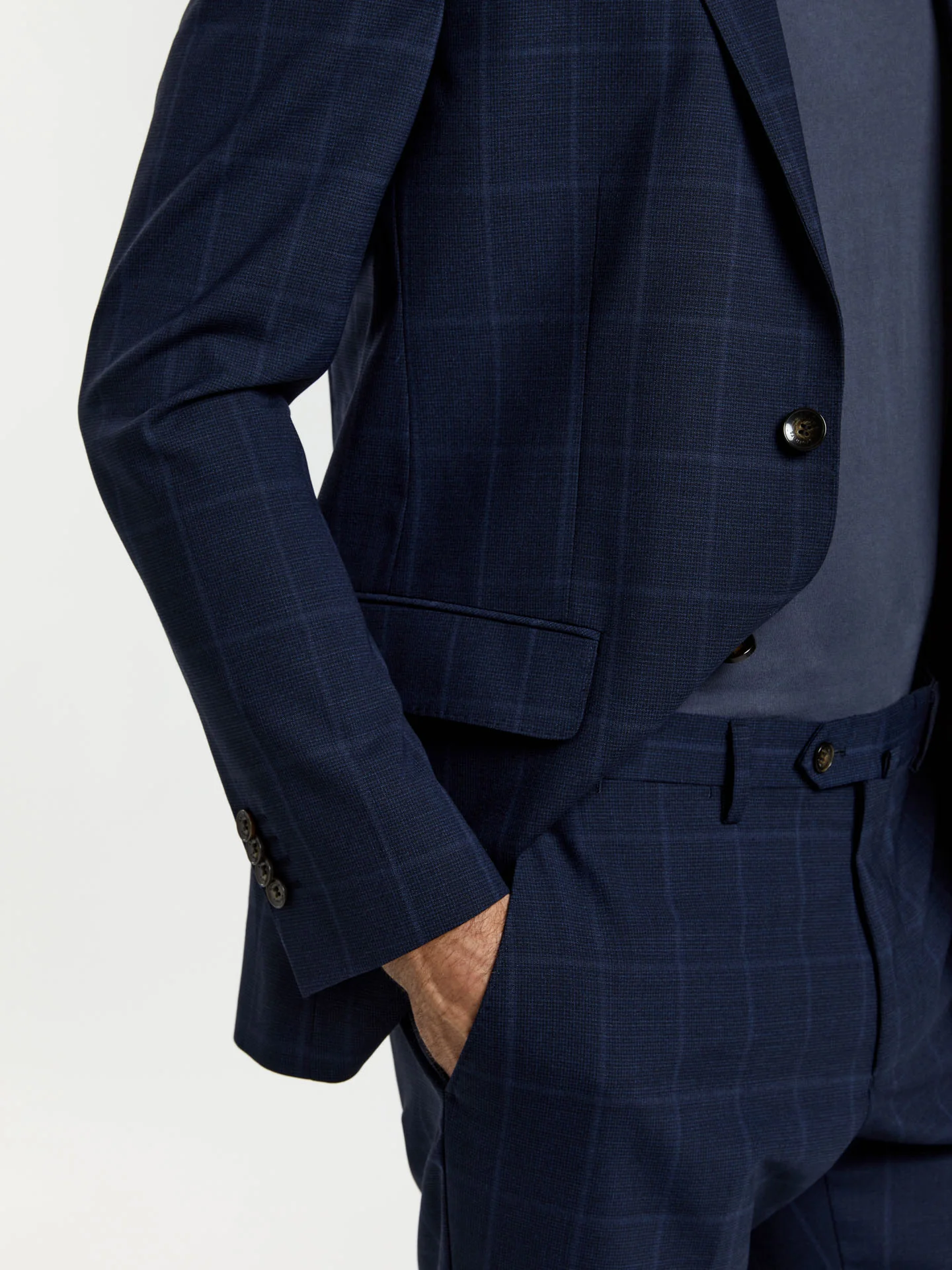 Slim fit k-easy houndstooth performance suit - Image 3