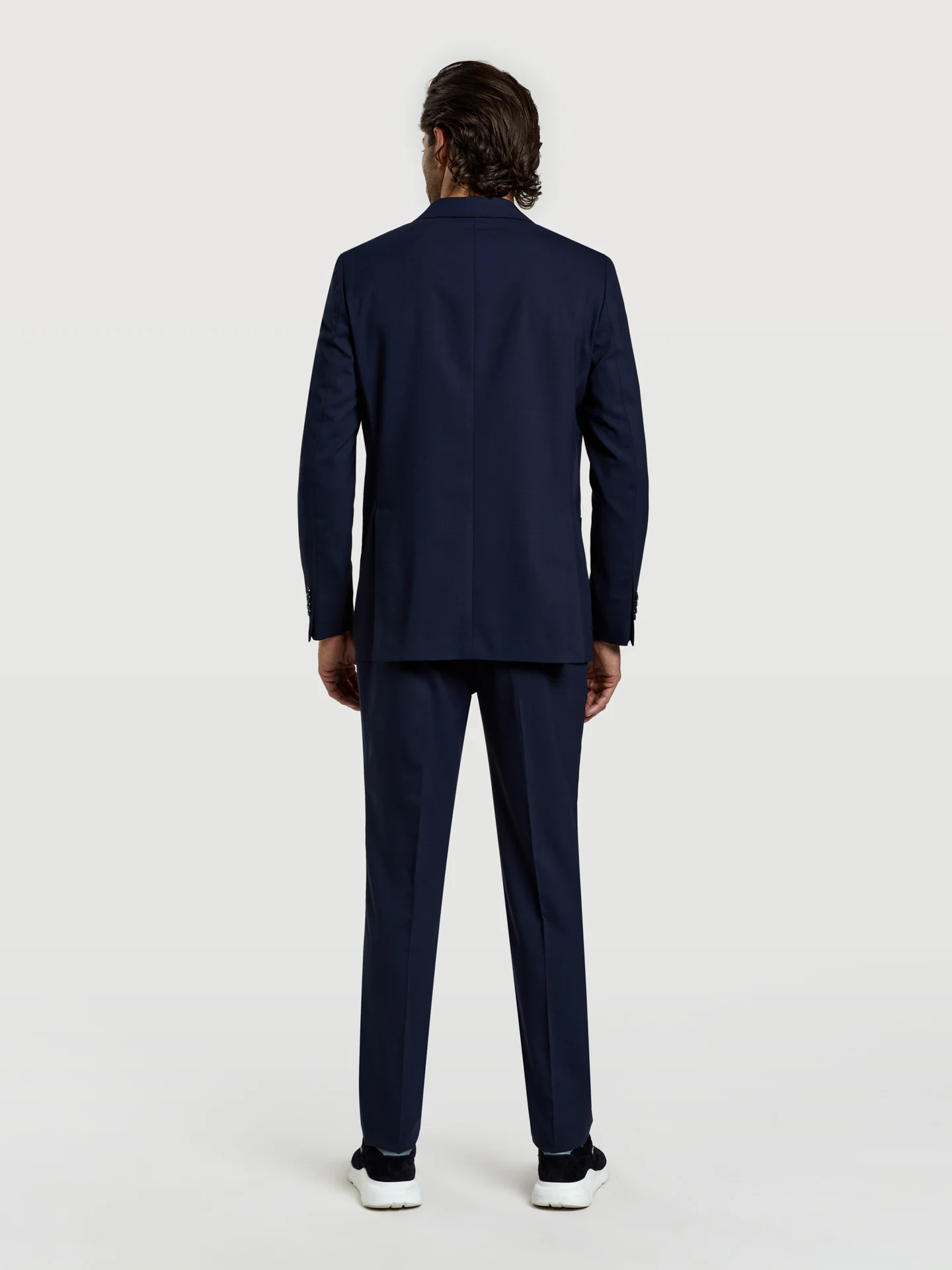 Slim fit k-easy performance suit - Image 4