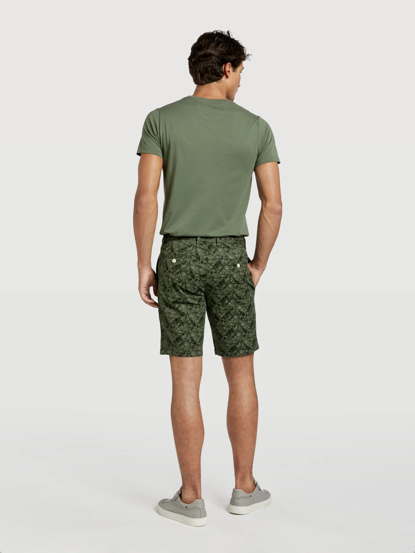 Slim fit printed bermuda shorts - Image 5