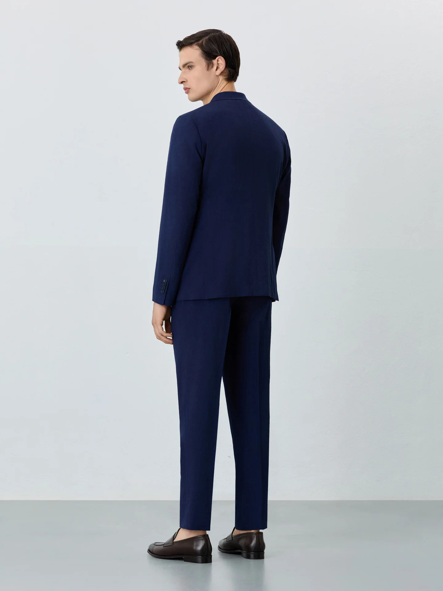 Slim Fit Seersucker Suit In Wool-elastane Blend - Image 3