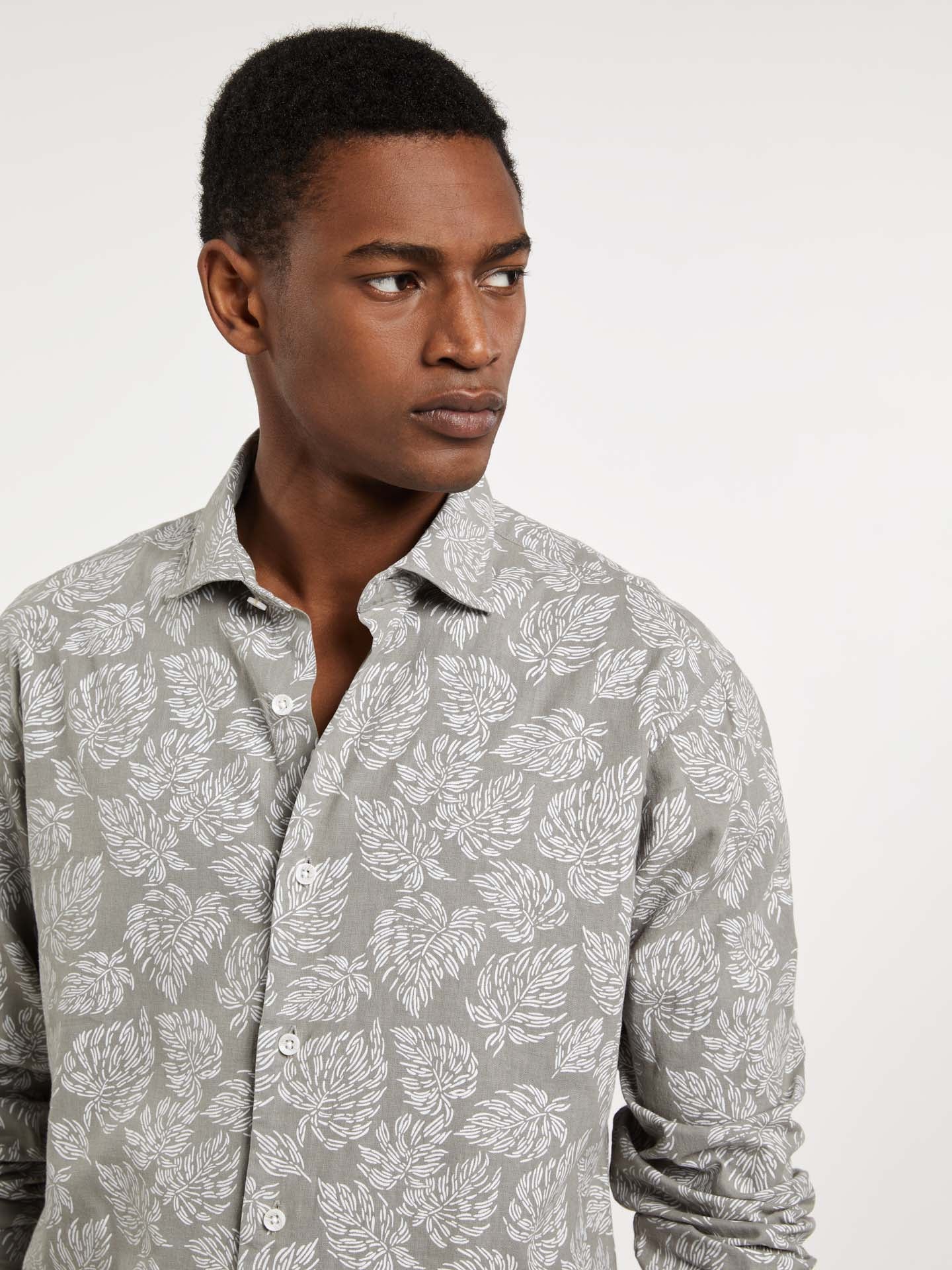 Slim fit special edition garment dye linen print shirt - Image 8