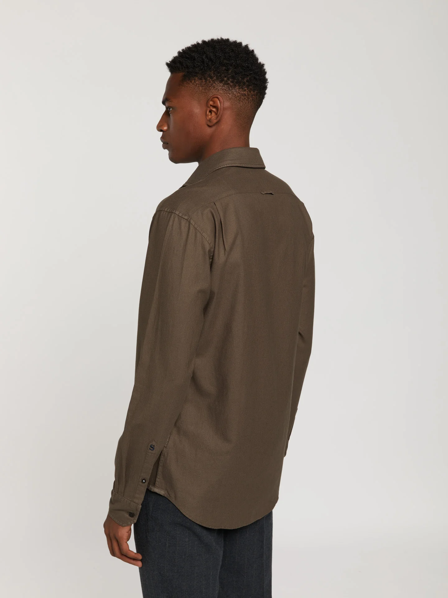 Slim fit structure garment dye shirt - Image 3