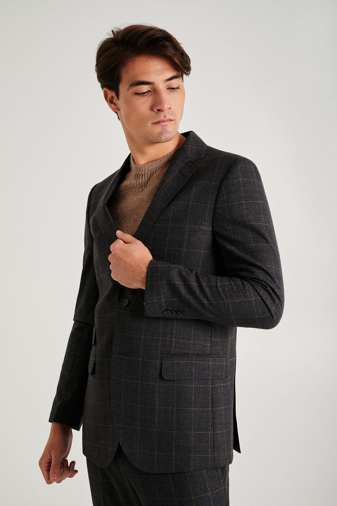 Slim fit windowpane wool suit - Image 2