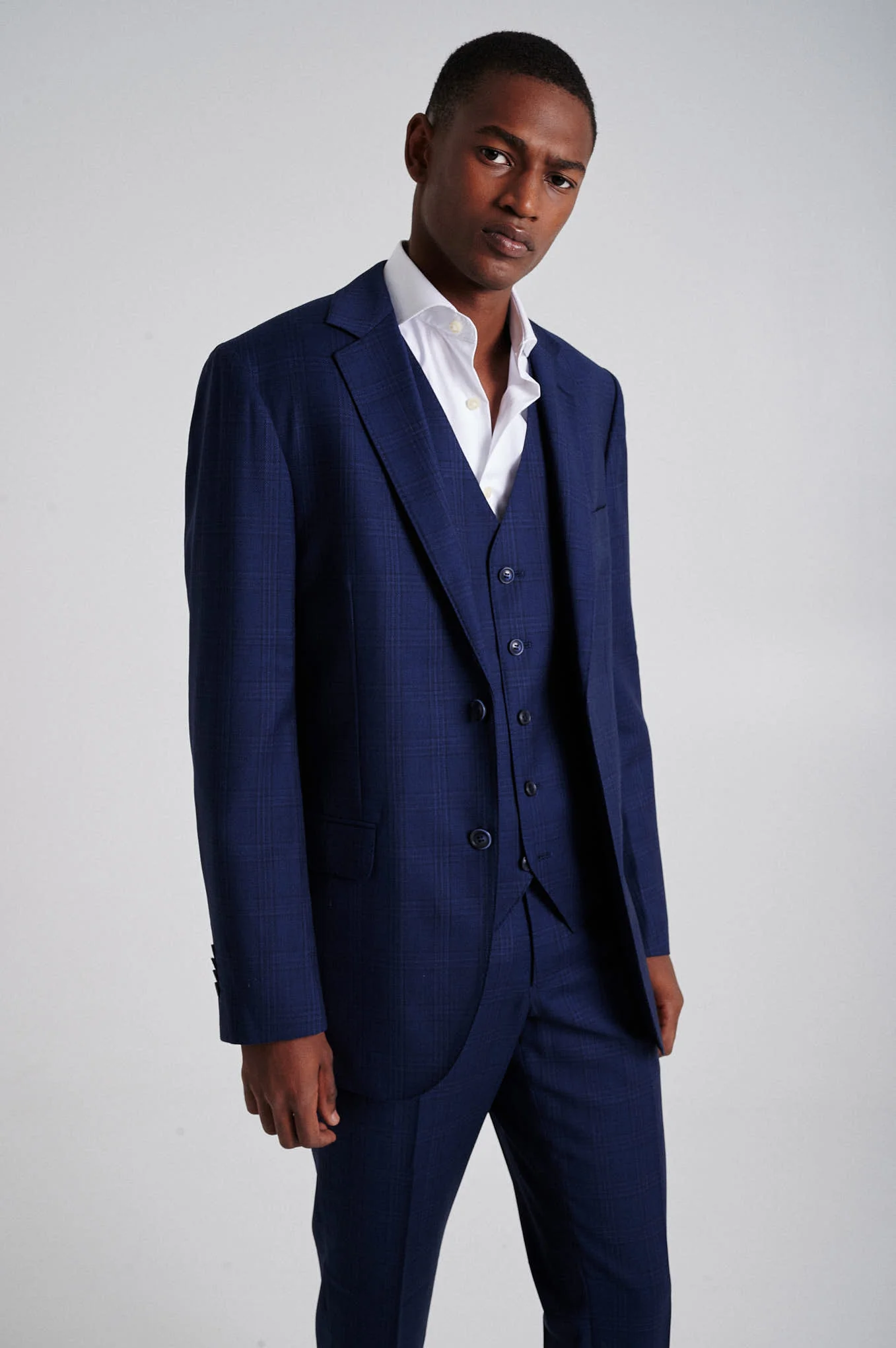 Slim fit wool suit with vest - Image 3