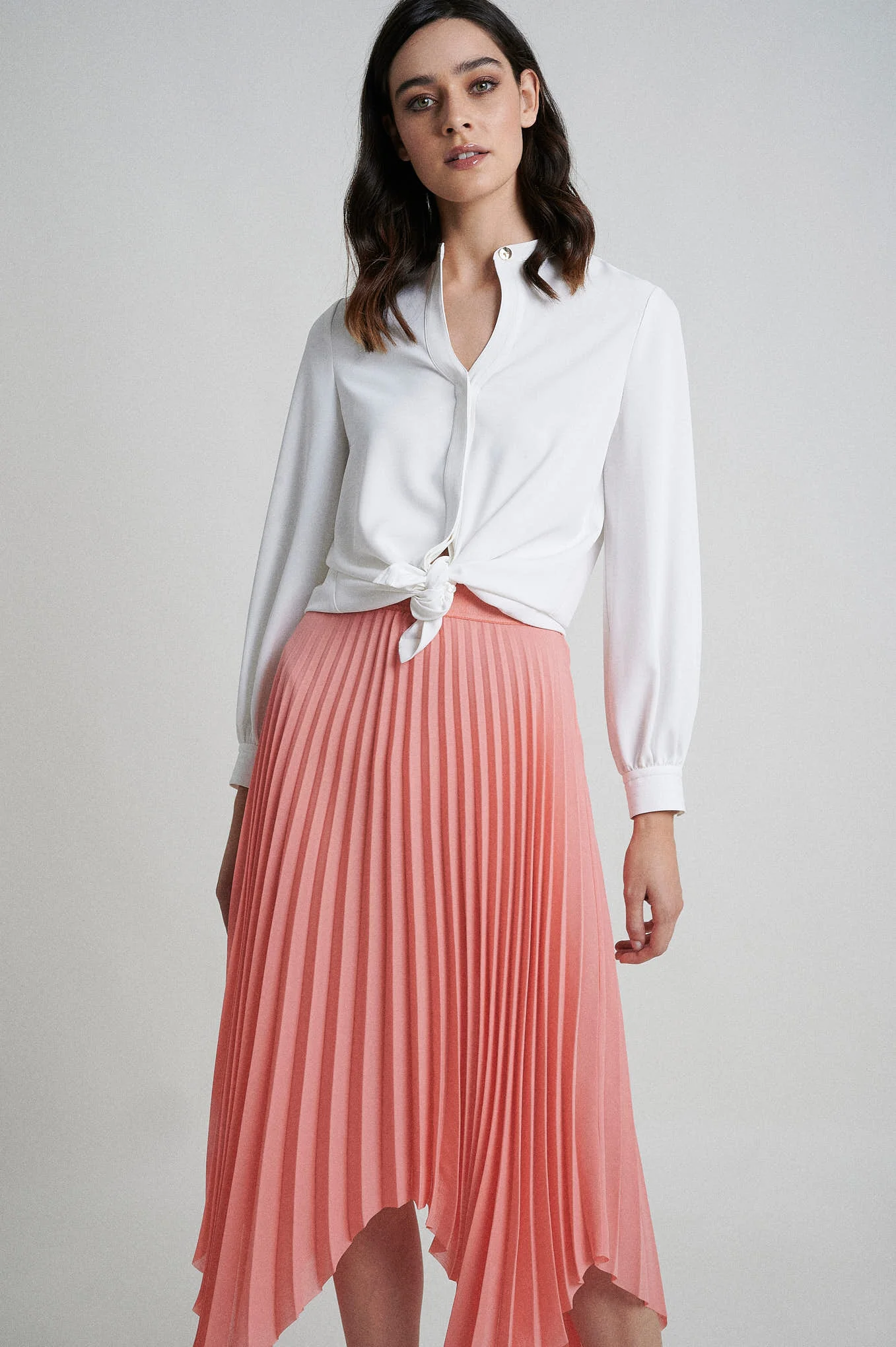 Straight fit blouse with front opening - Image 6