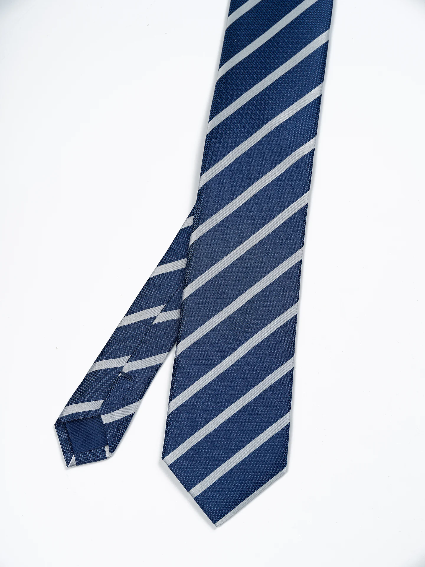 Striped Pattern 100% Silk Tie 7,5cm - Image 2