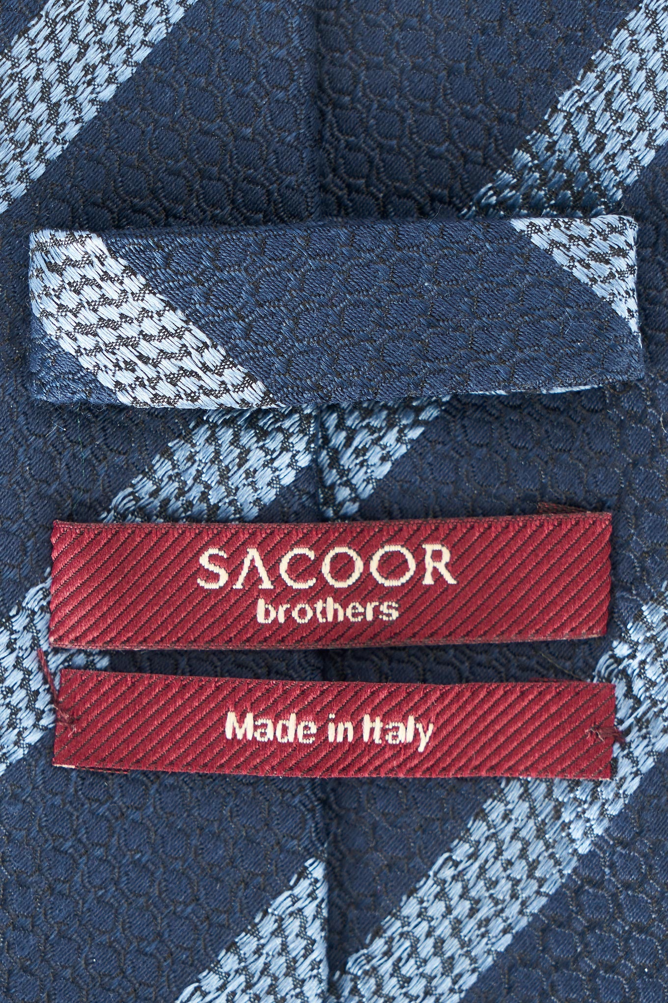 Striped Pattern Tie 100% Silk 8cm - Image 4