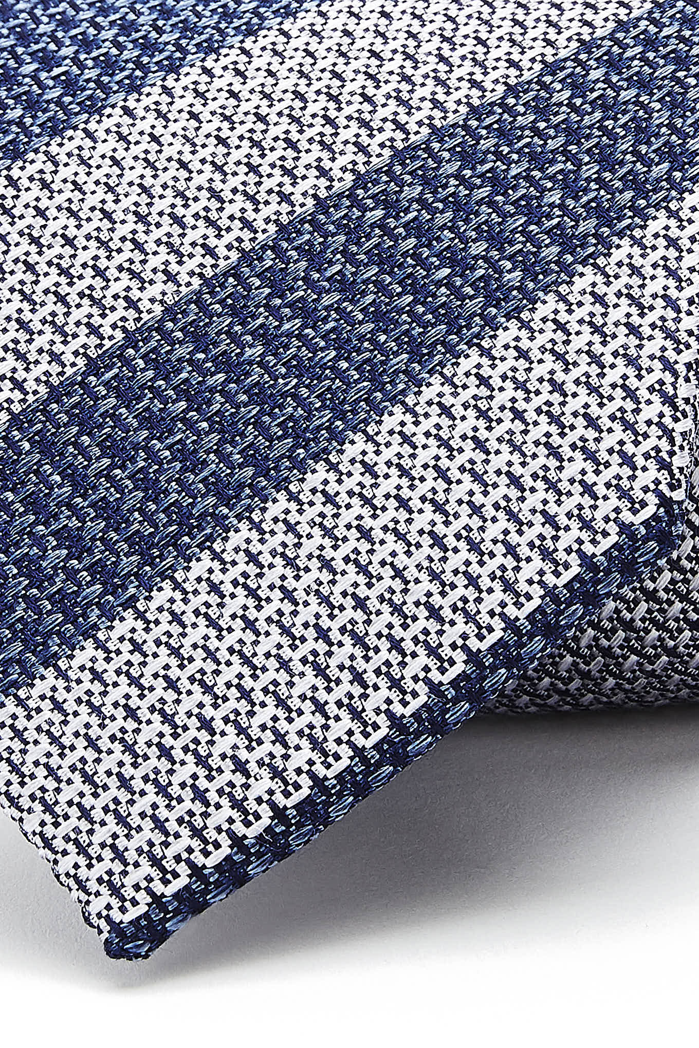 Striped Pattern Tie 100% Silk 8cm - Image 4