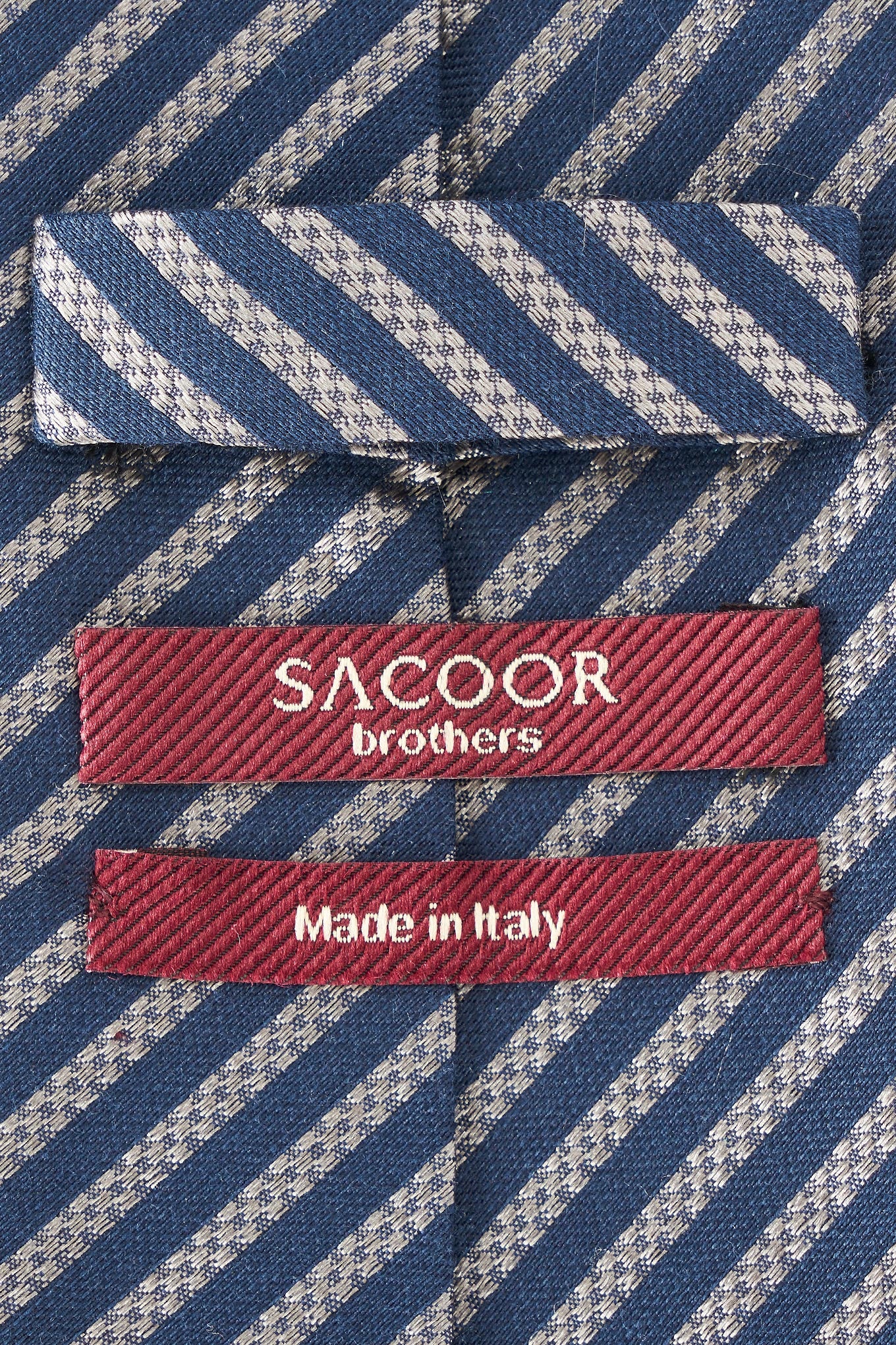 Striped Pattern Tie 100% Silk 8cm - Image 4