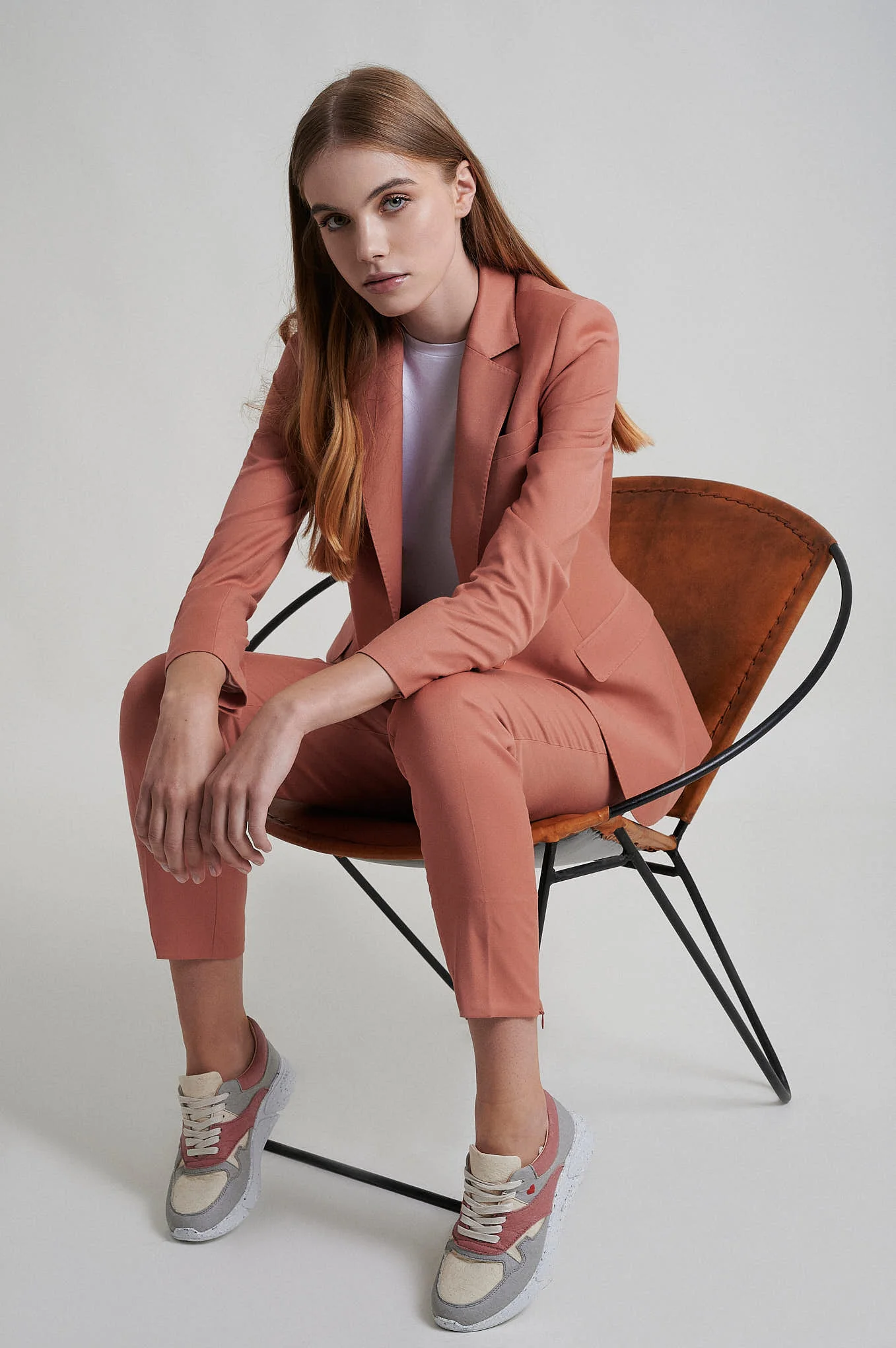 Travel suit with single button blazer