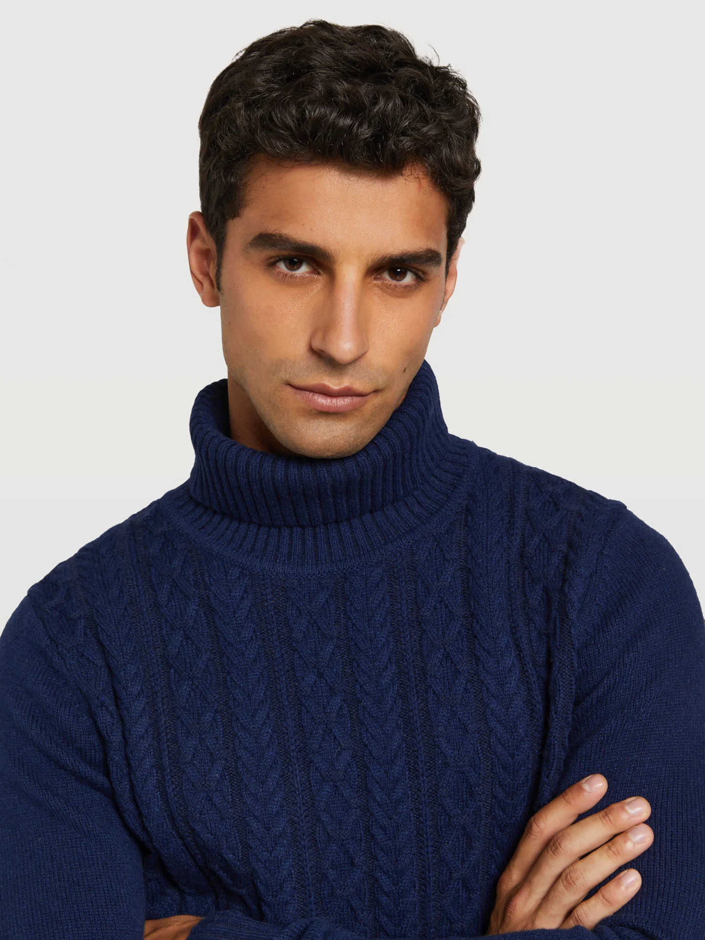 Turtle neck sweater with cables - Image 5