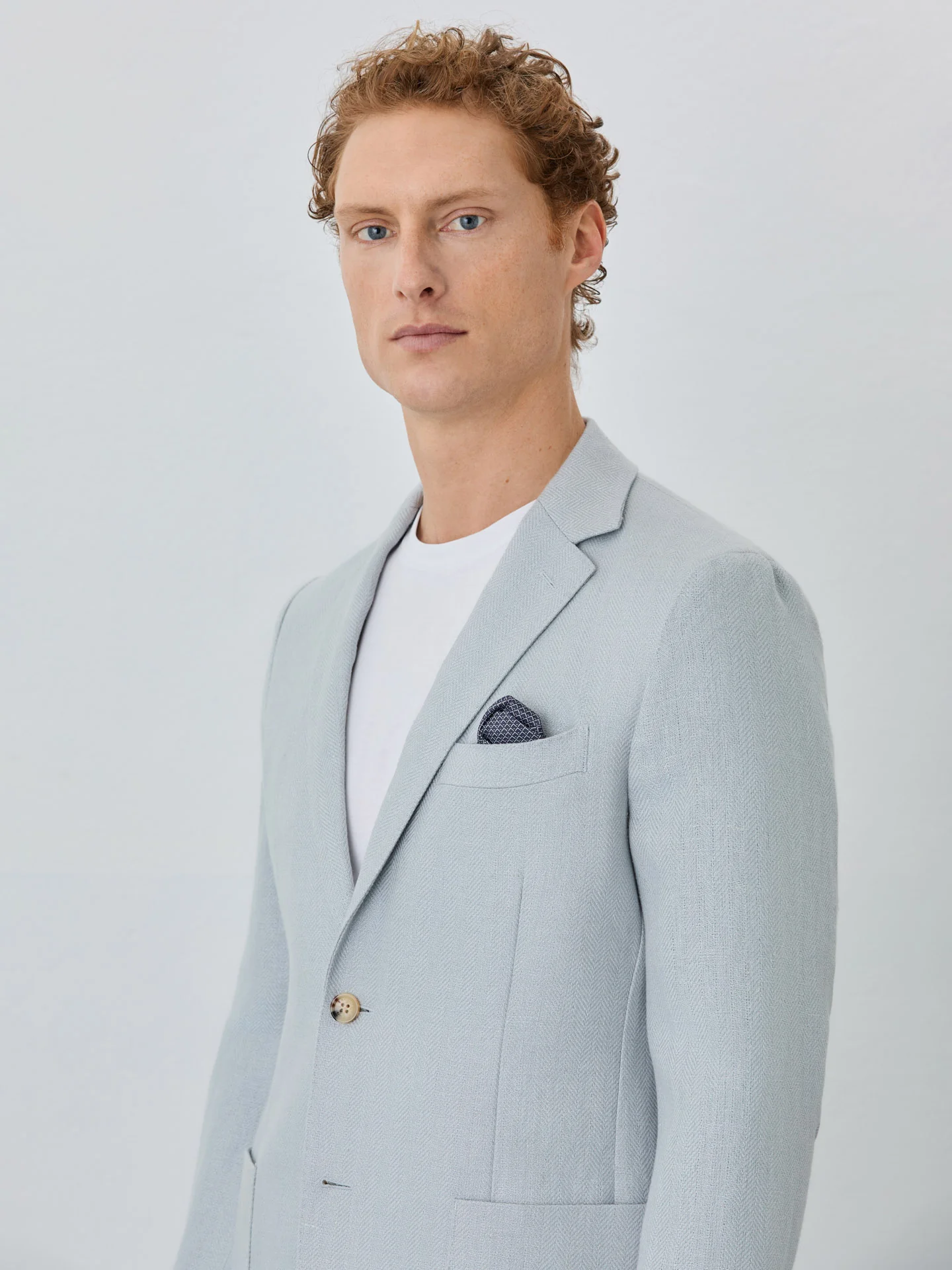 Unstructured Herringbone Blazer With Patch Pockets In Linen - Image 2