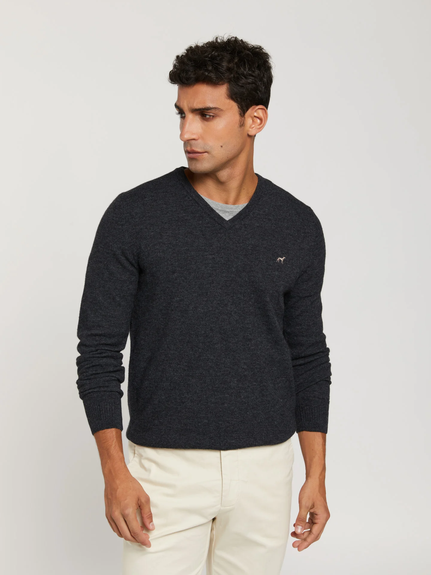 V-neck sweater - Image 11