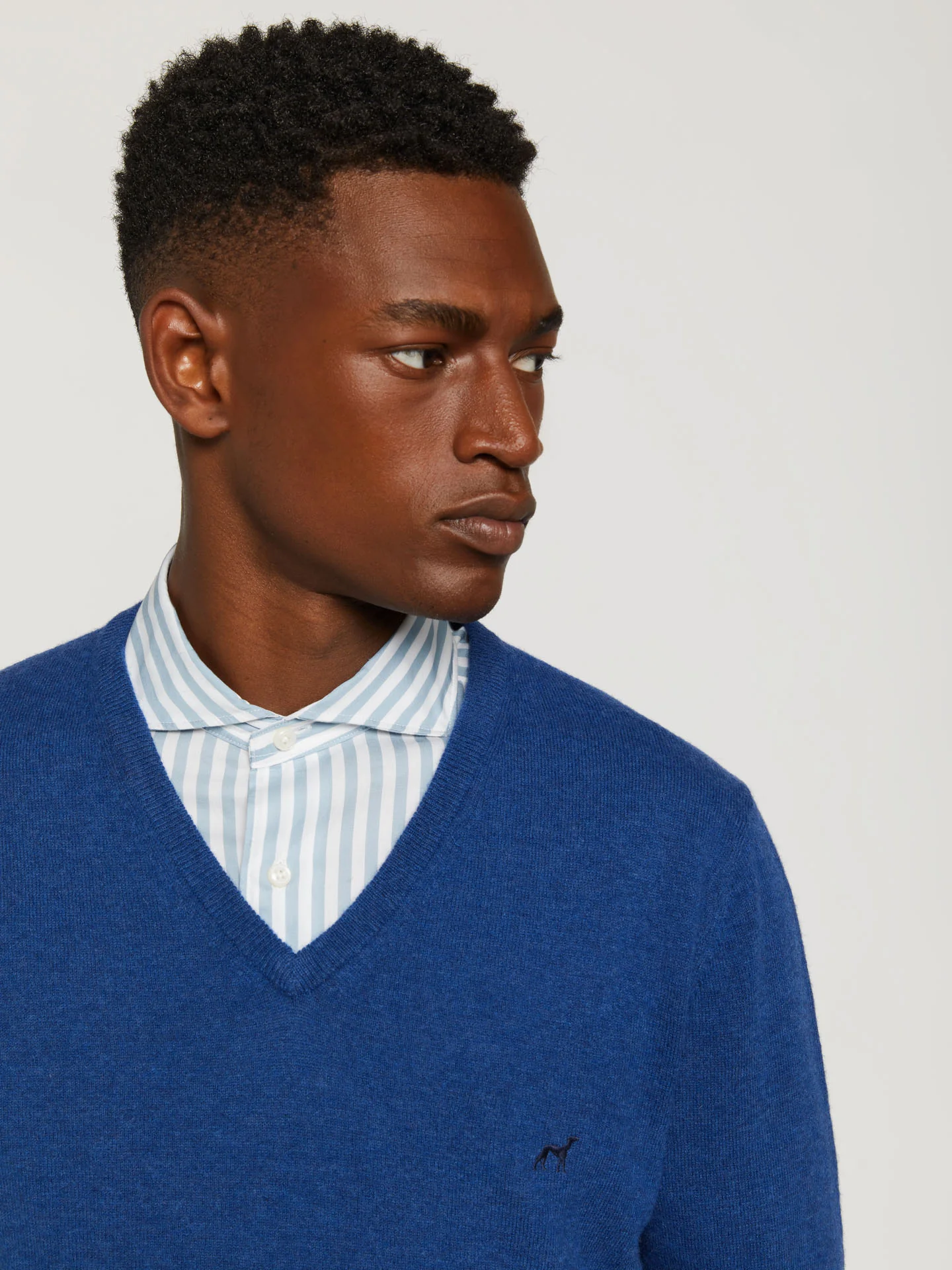 V-neck sweater - Image 17