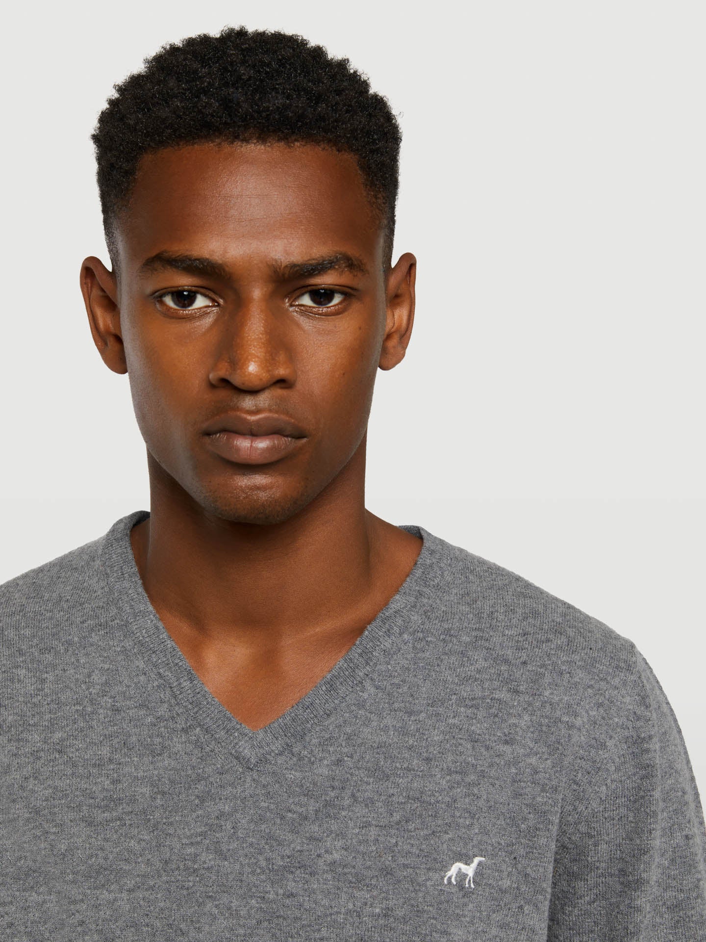V-neck sweater - Image 19