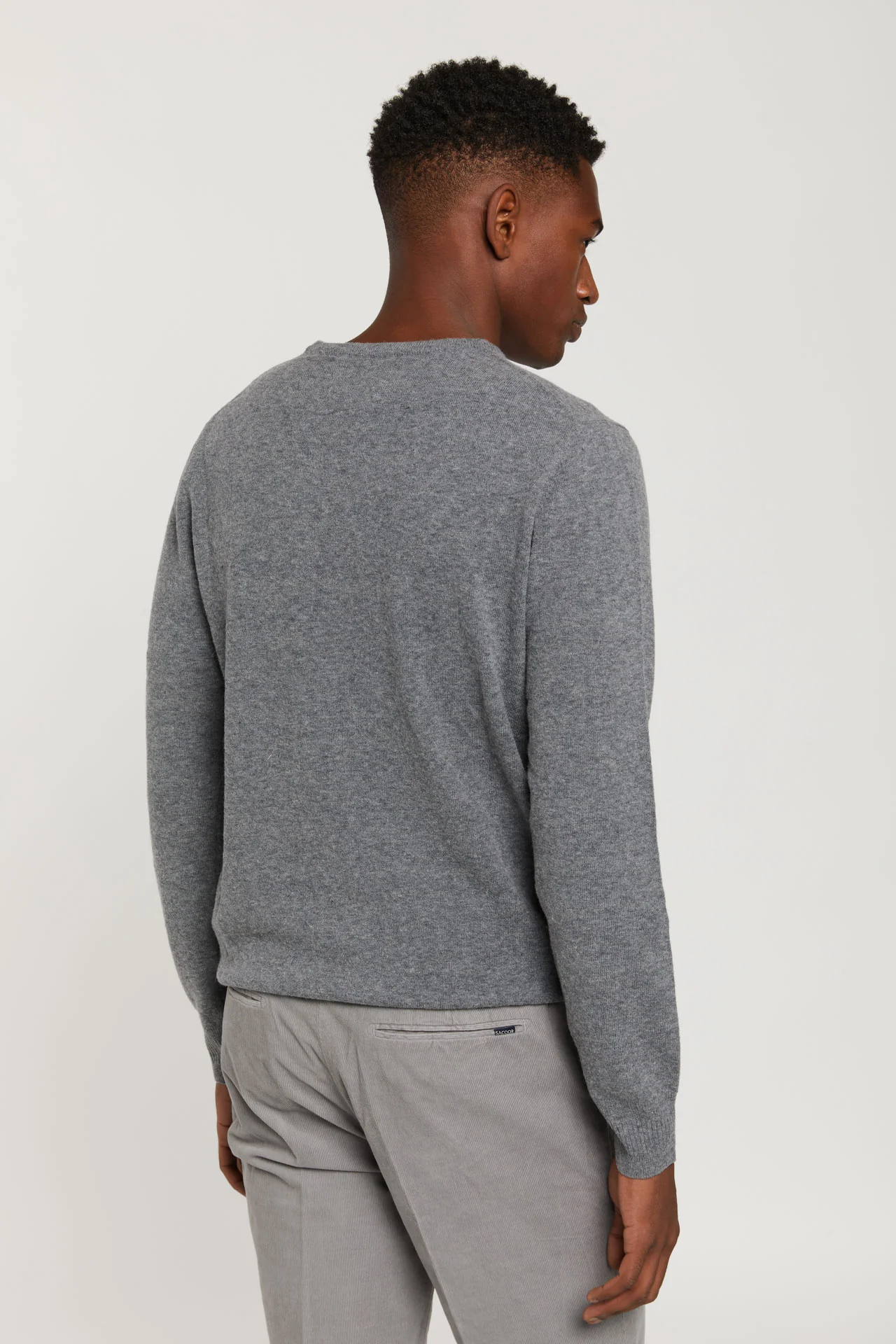 V-neck sweater - Image 21