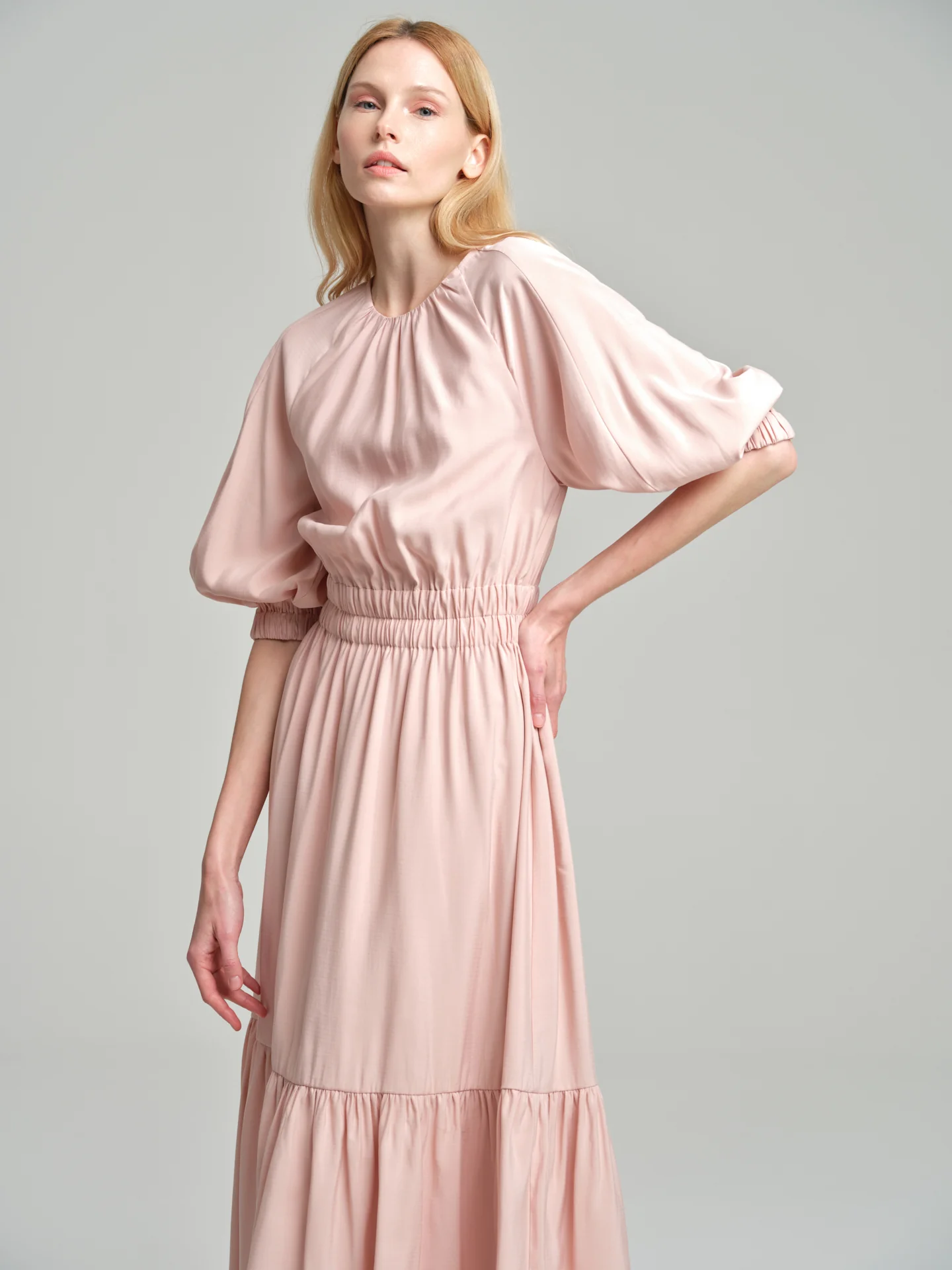 Volume dress with smocked waistline - Image 2