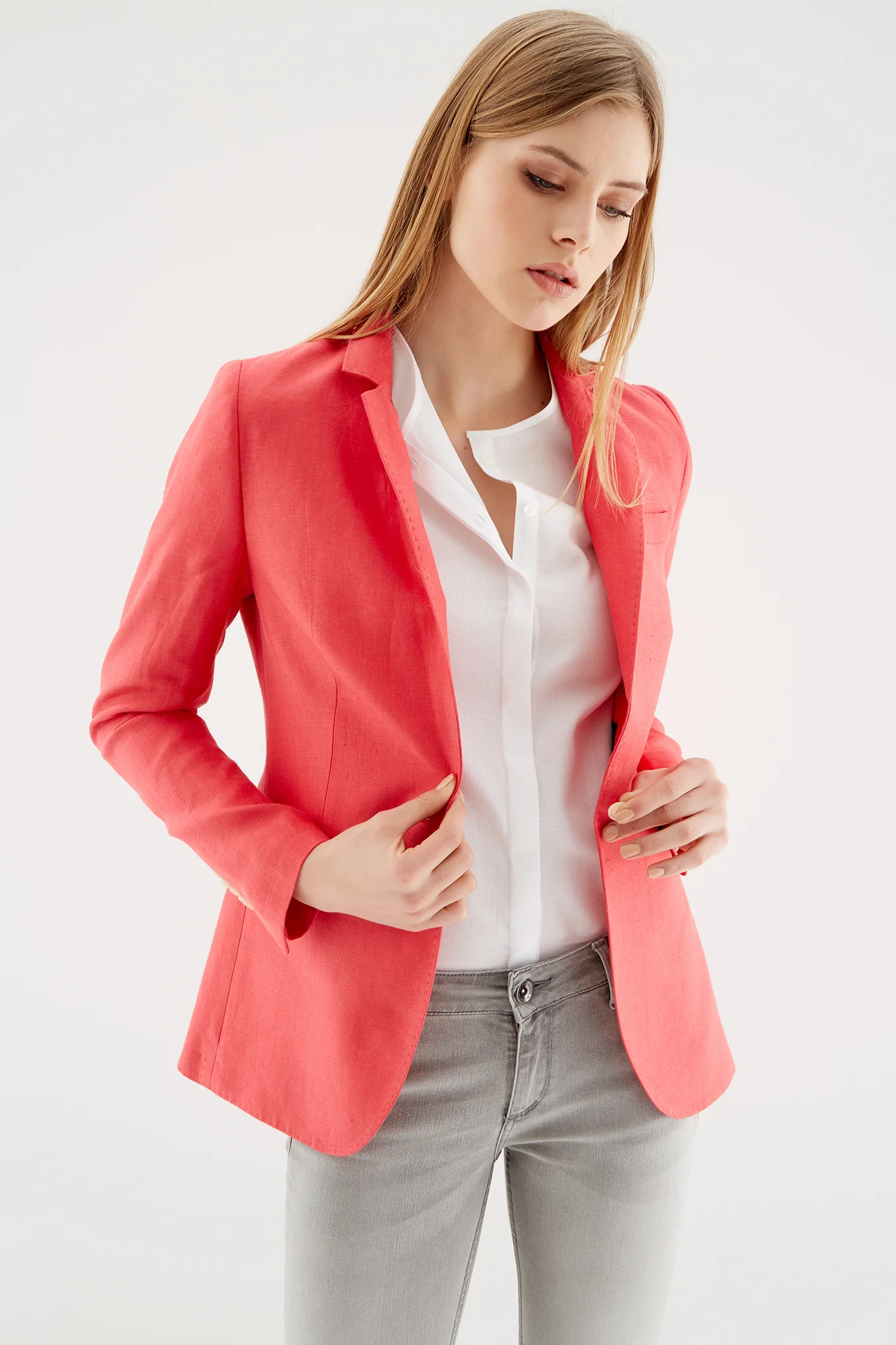 Women's Classic Linen Blazer - Image 6