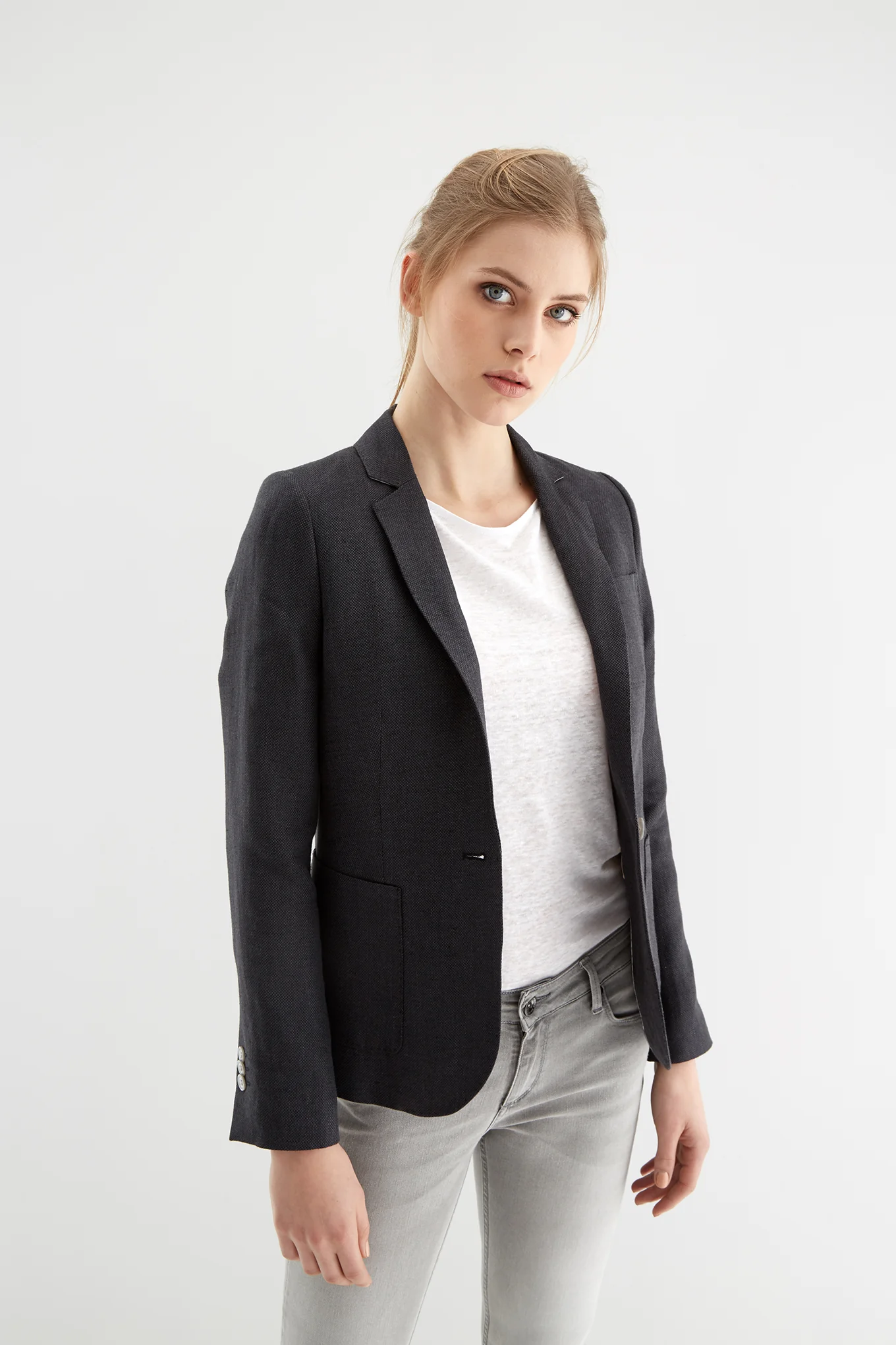 Women's Classic Linen Blazer