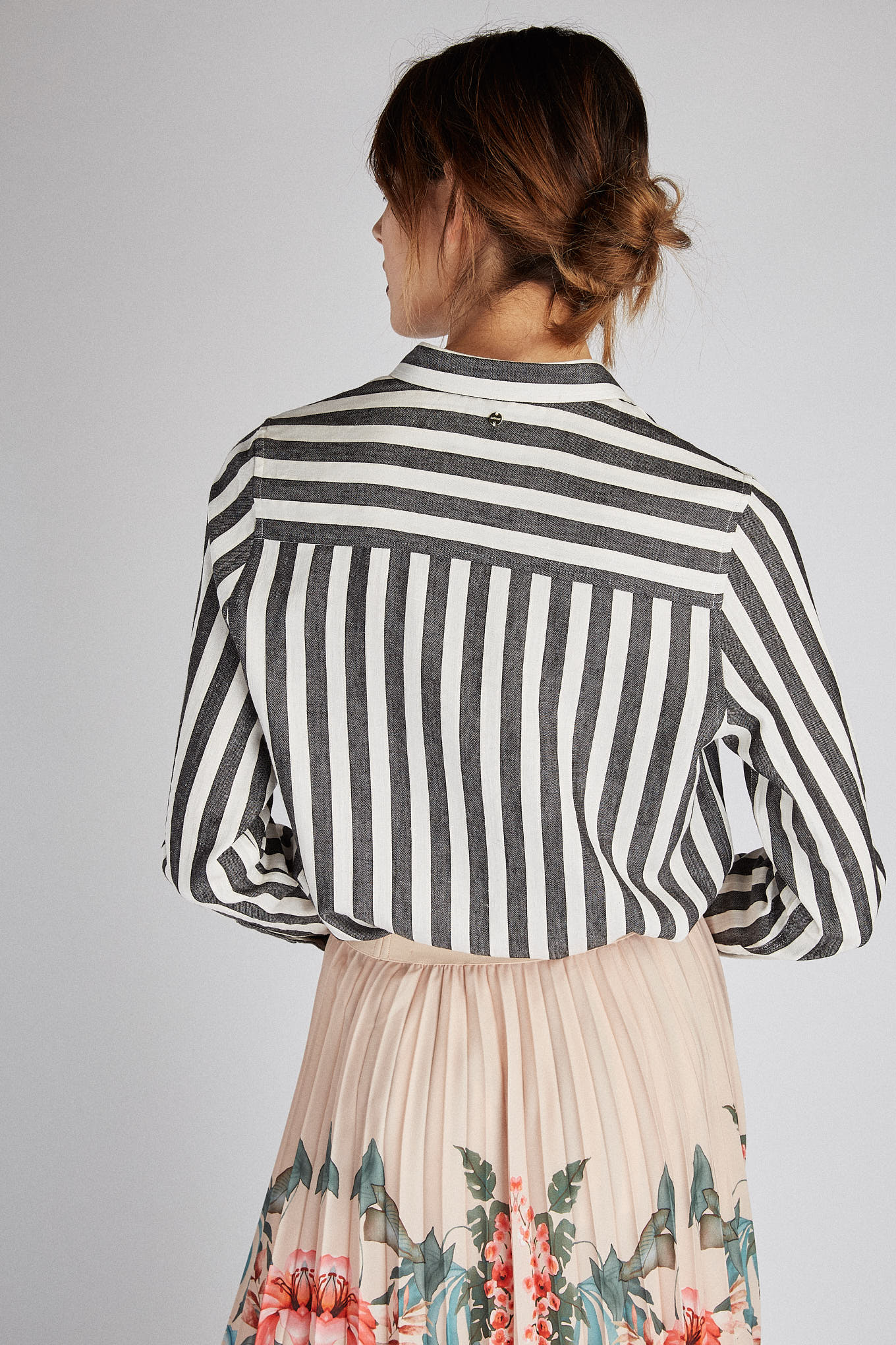 Women's Classic Loose Fit Shirt - Image 7