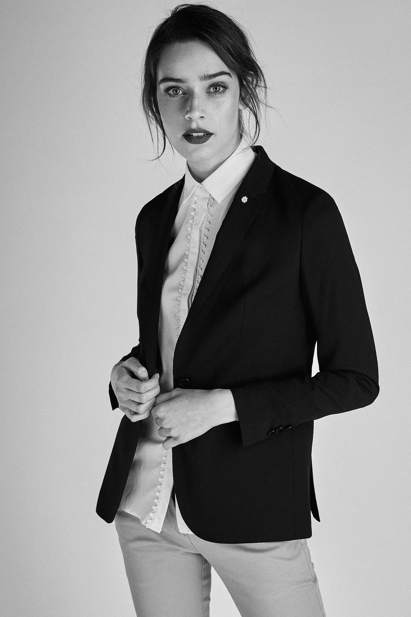 Women's Classic Slim Fit Blazer - Image 6