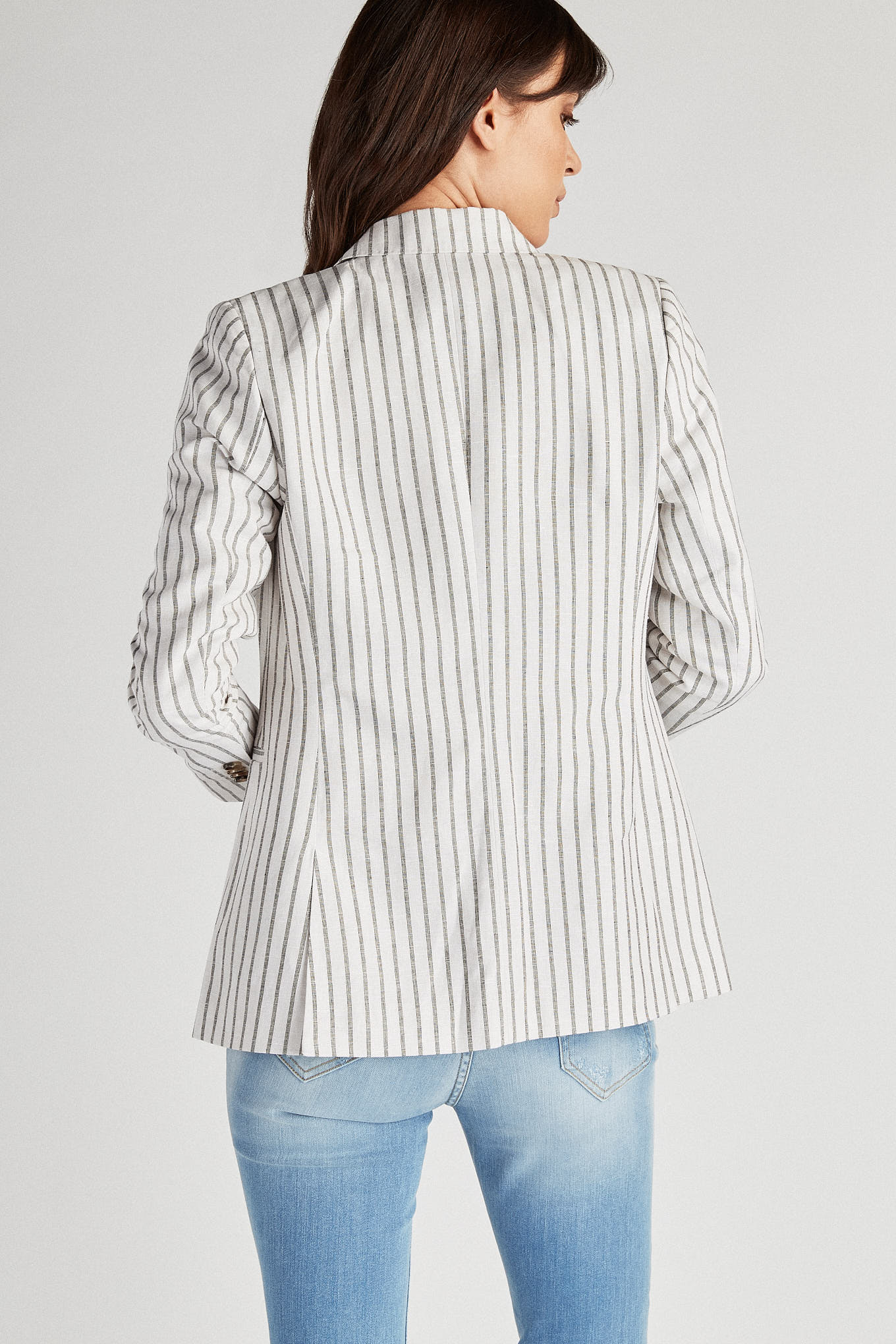 Women's Classic Slim Fit Blazer - Image 2