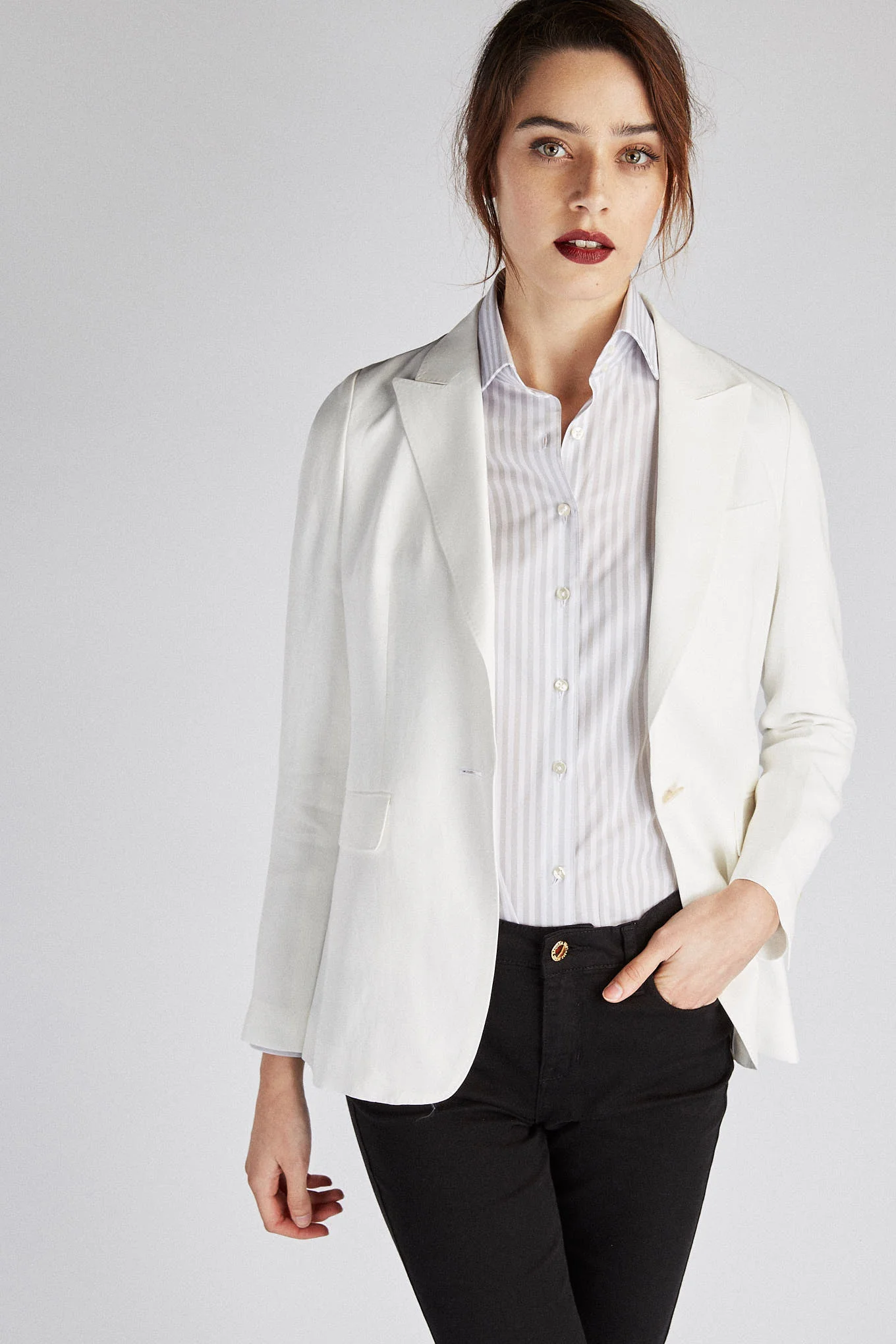 Women's Classic Slim Fit Linen Blazer - Image 4