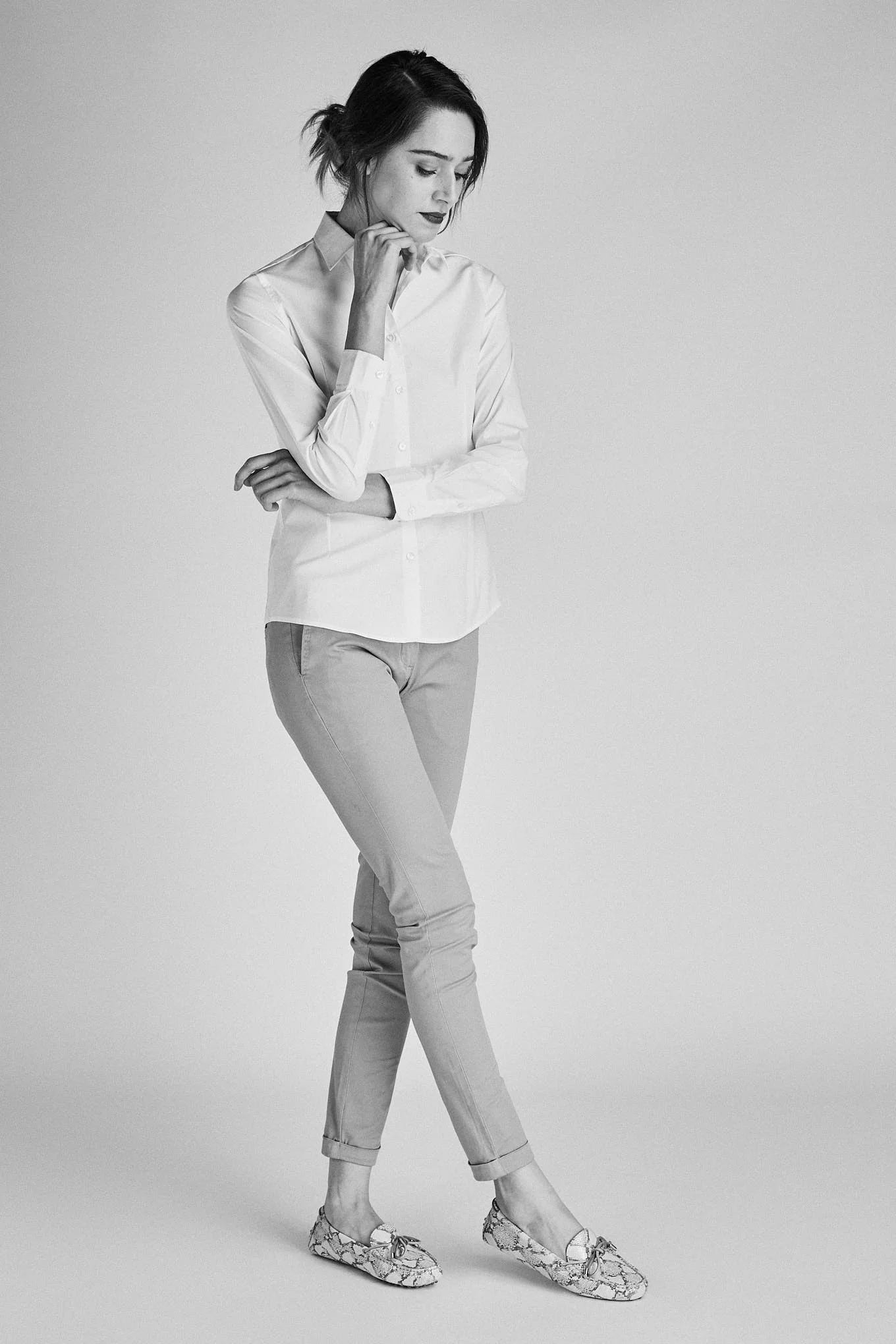 Women's Classic Slim Fit Shirt - Image 8