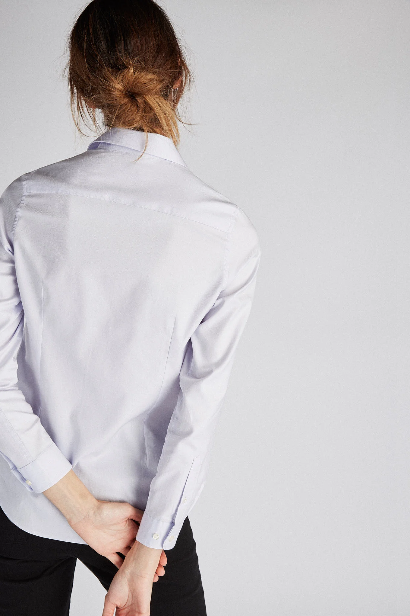 Women's Classic Slim Fit Shirt - Image 4