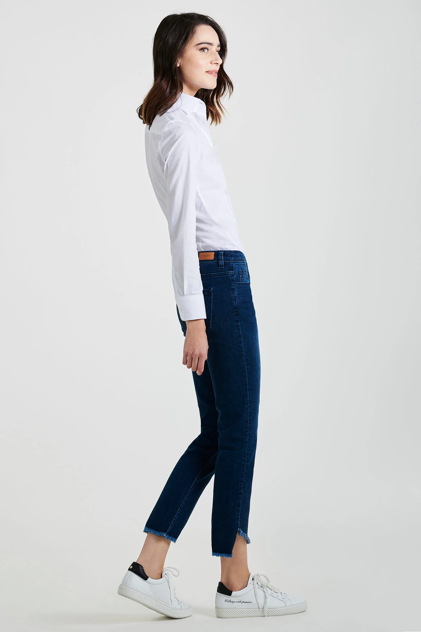 Women's Classic Slim Fit Shirt - Image 2