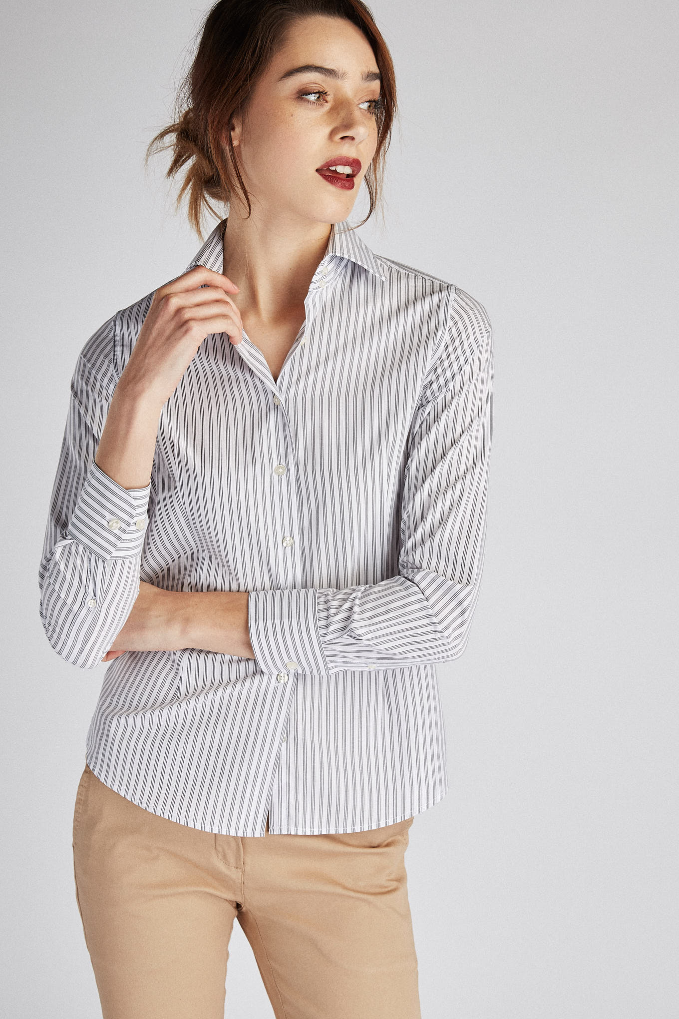 Women's Classic Slim Fit Shirt - Image 4