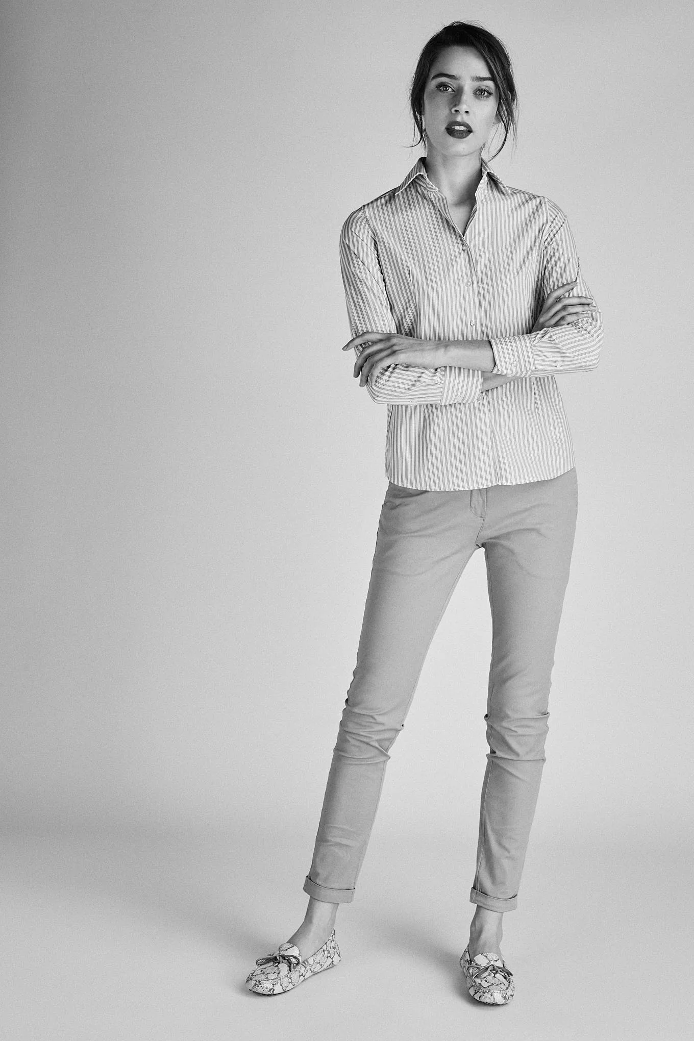 Women's Classic Slim Fit Shirt - Image 6