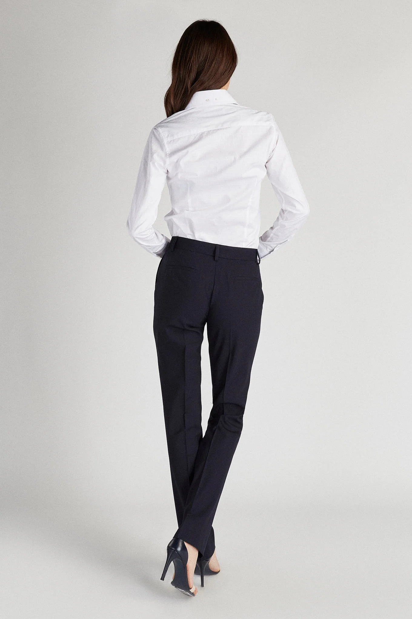 Women's Classic Slim Fit Shirt - Image 2