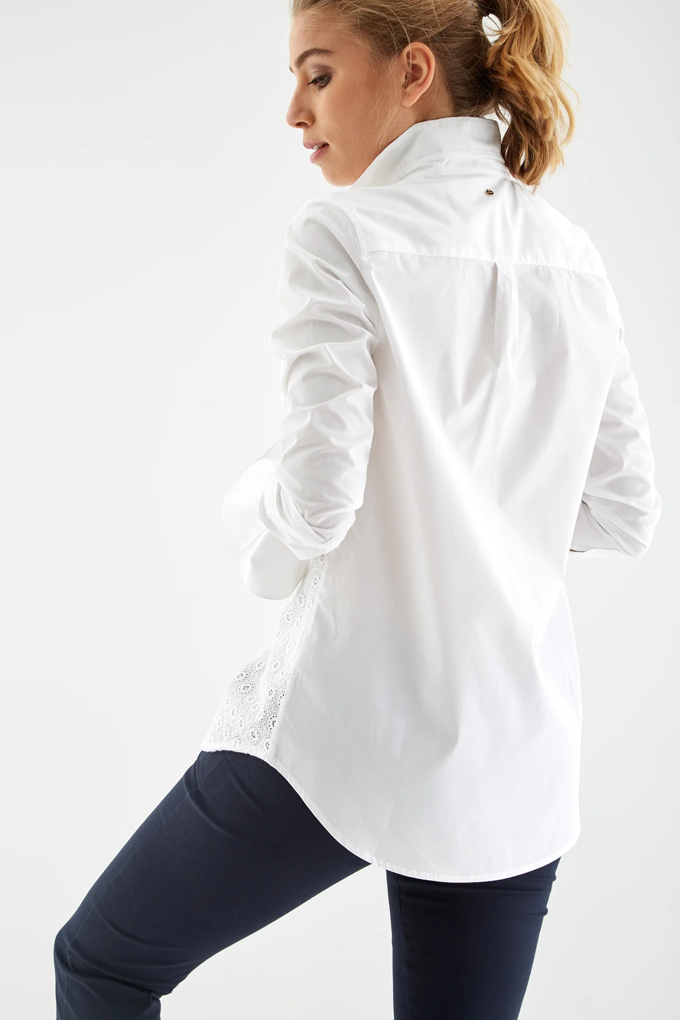 Women's English Embroidery Shirt - Image 2