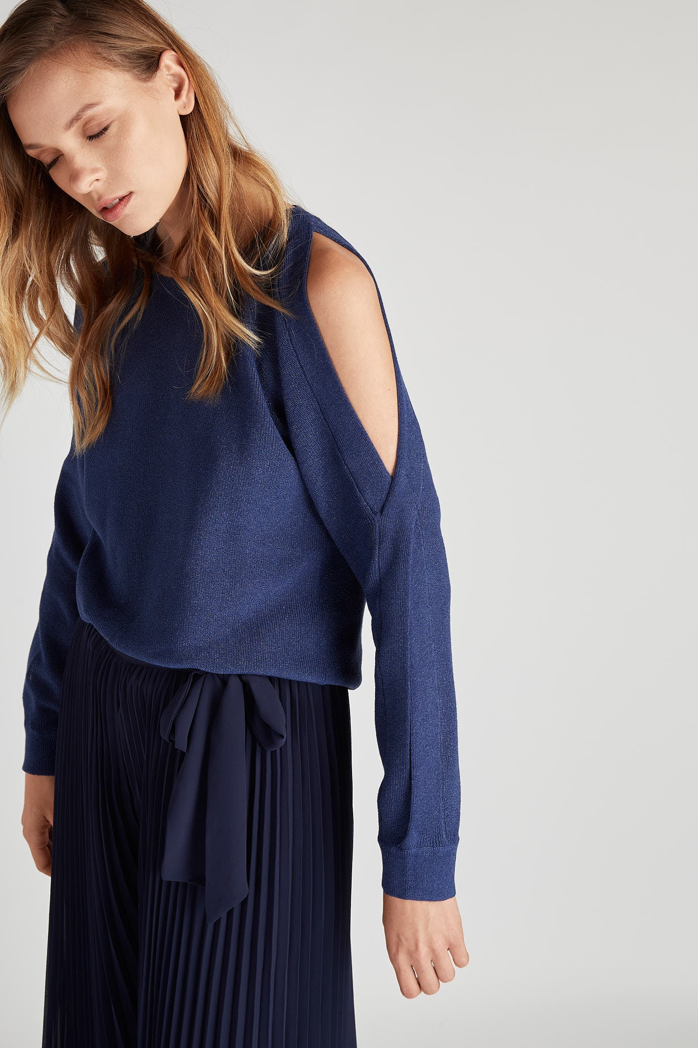 Women's Fantasy Loose Fit Trousers with Pleated Effect - Image 3