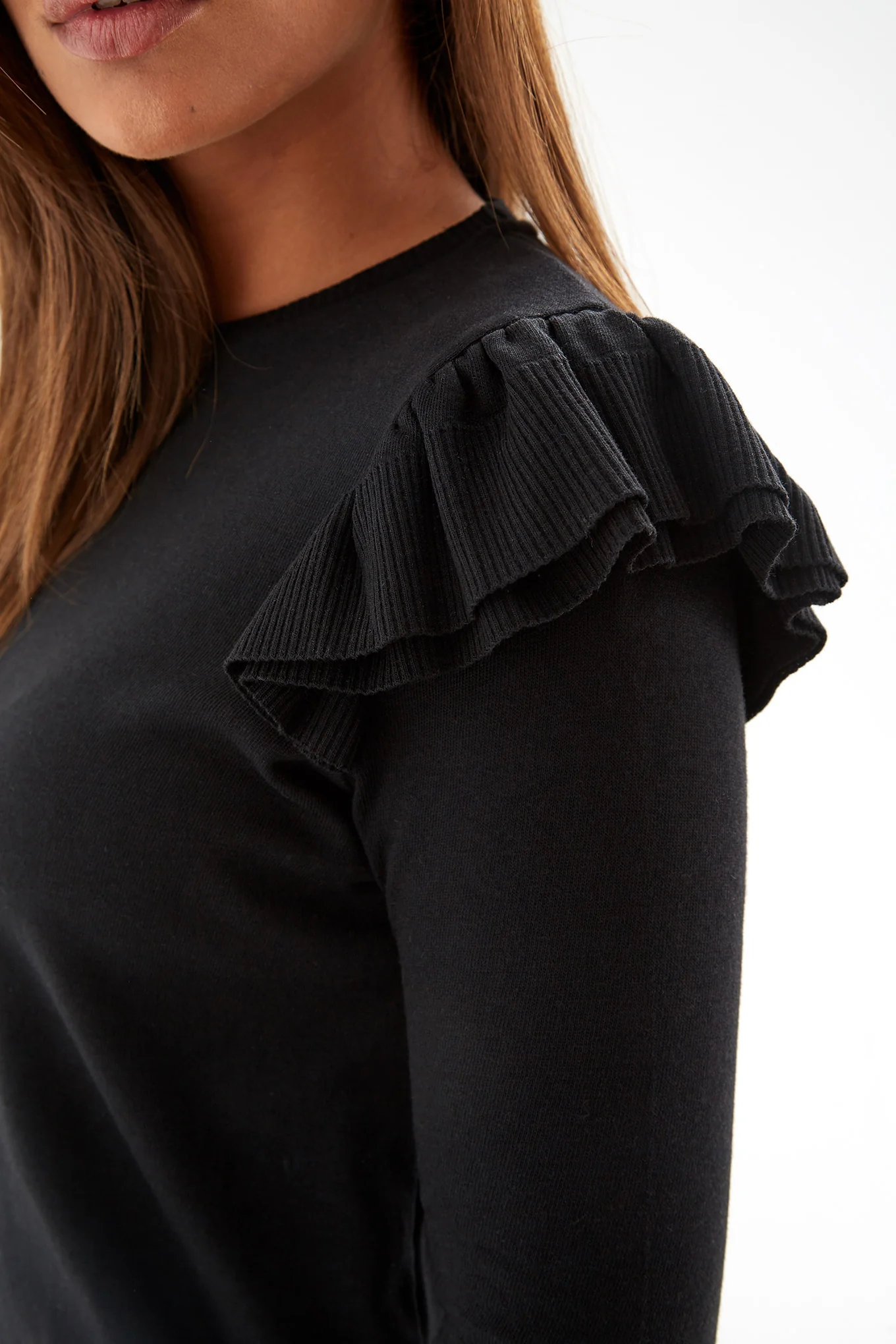 Women's Knitwear Sweater with Shoulder Frills - Image 4
