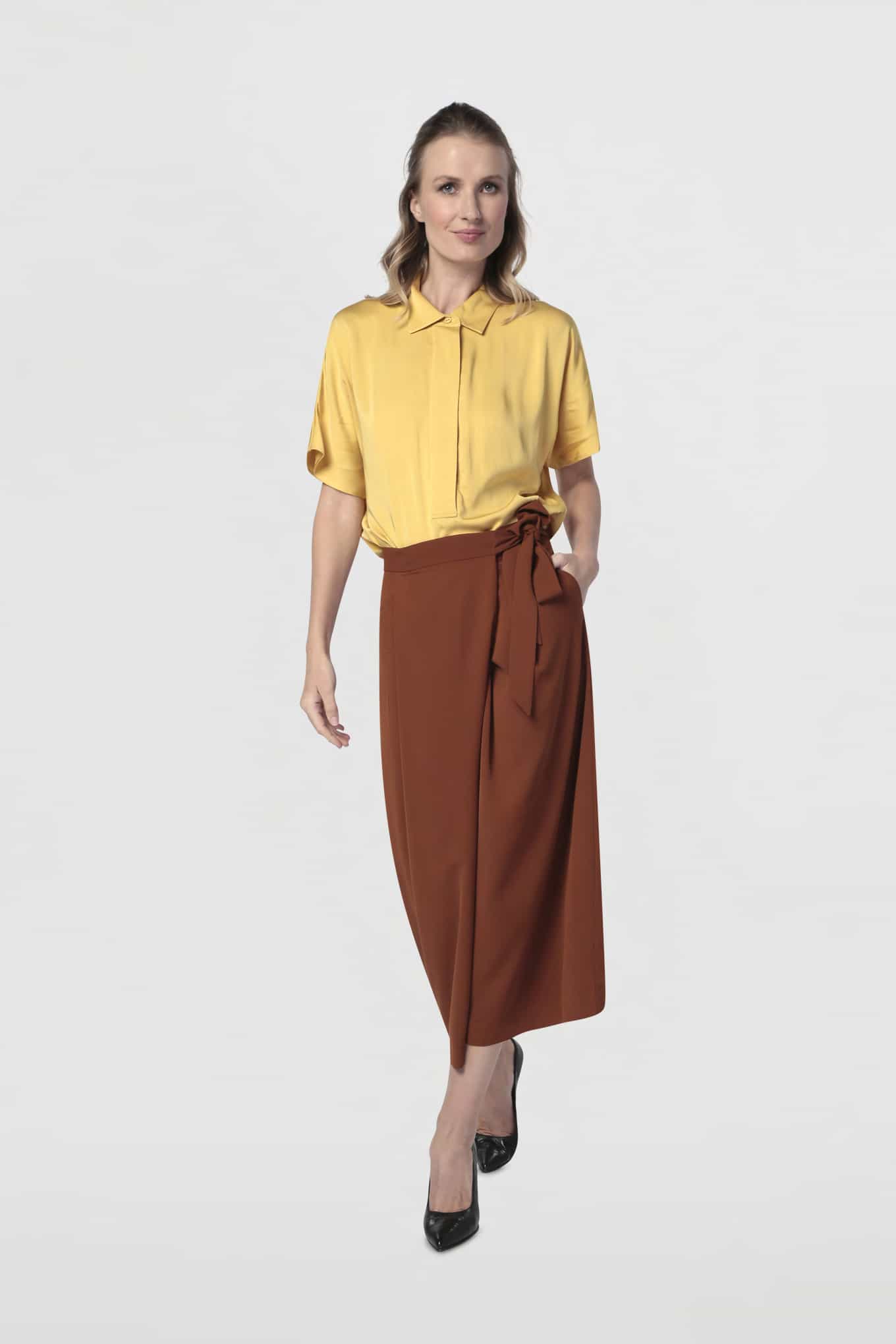 Women's Loose Fit Fantasy Blouse - Image 6