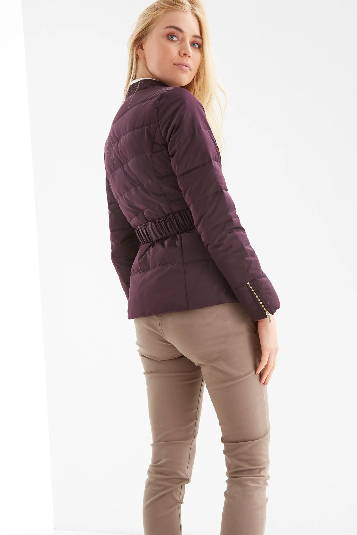 Women's Quilted Jacket - Image 3