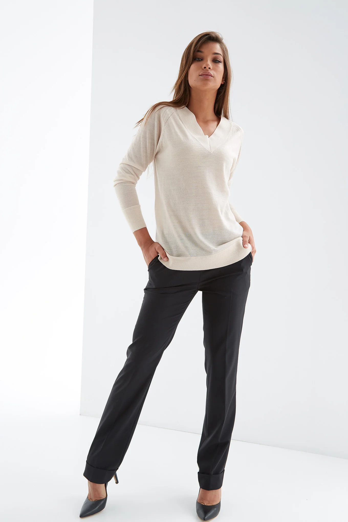 Women's V-Neck Knitwear Sweater
